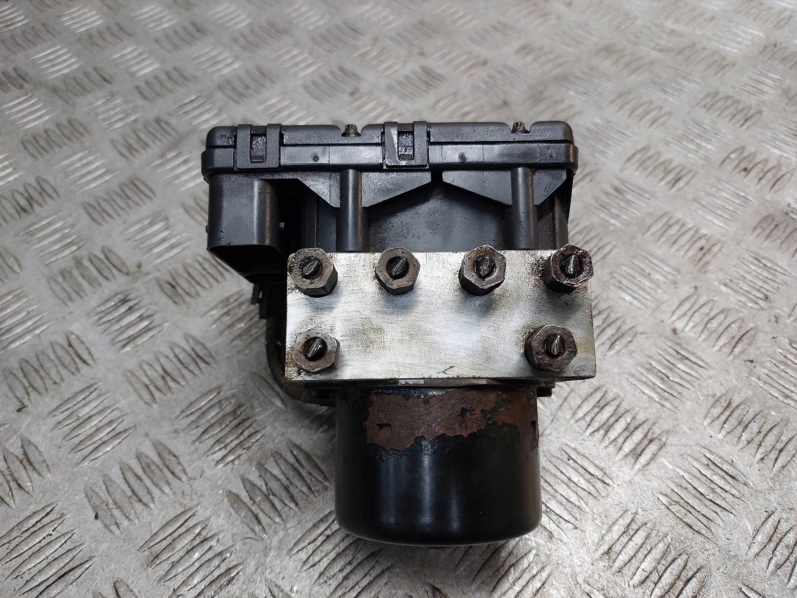 pump control unit ABS CHRYSLER VOYAGER IV 04686702AC