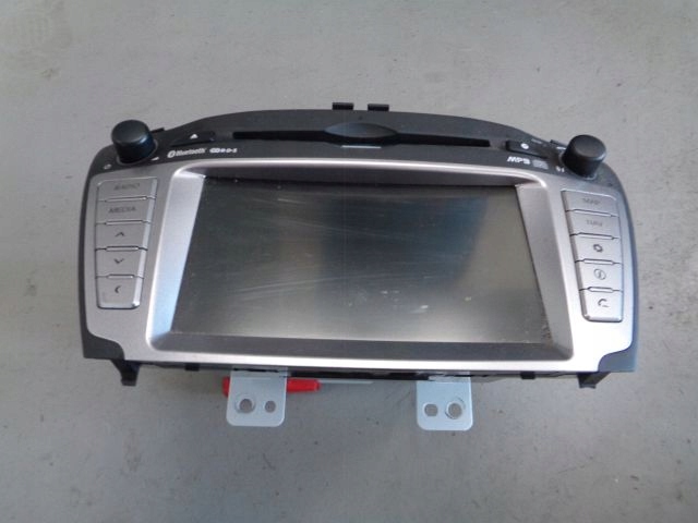 96560-2Y500TAN - HYUNDAI IX35 11 радио навигация BLUETOOTH R. D. S