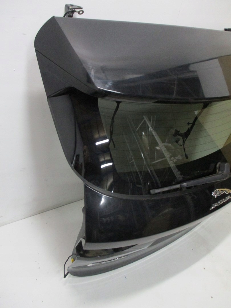 Klapa JAGUAR F PACE FPACE 16r KAMERA R-SPORT Numer katalogowy części XX