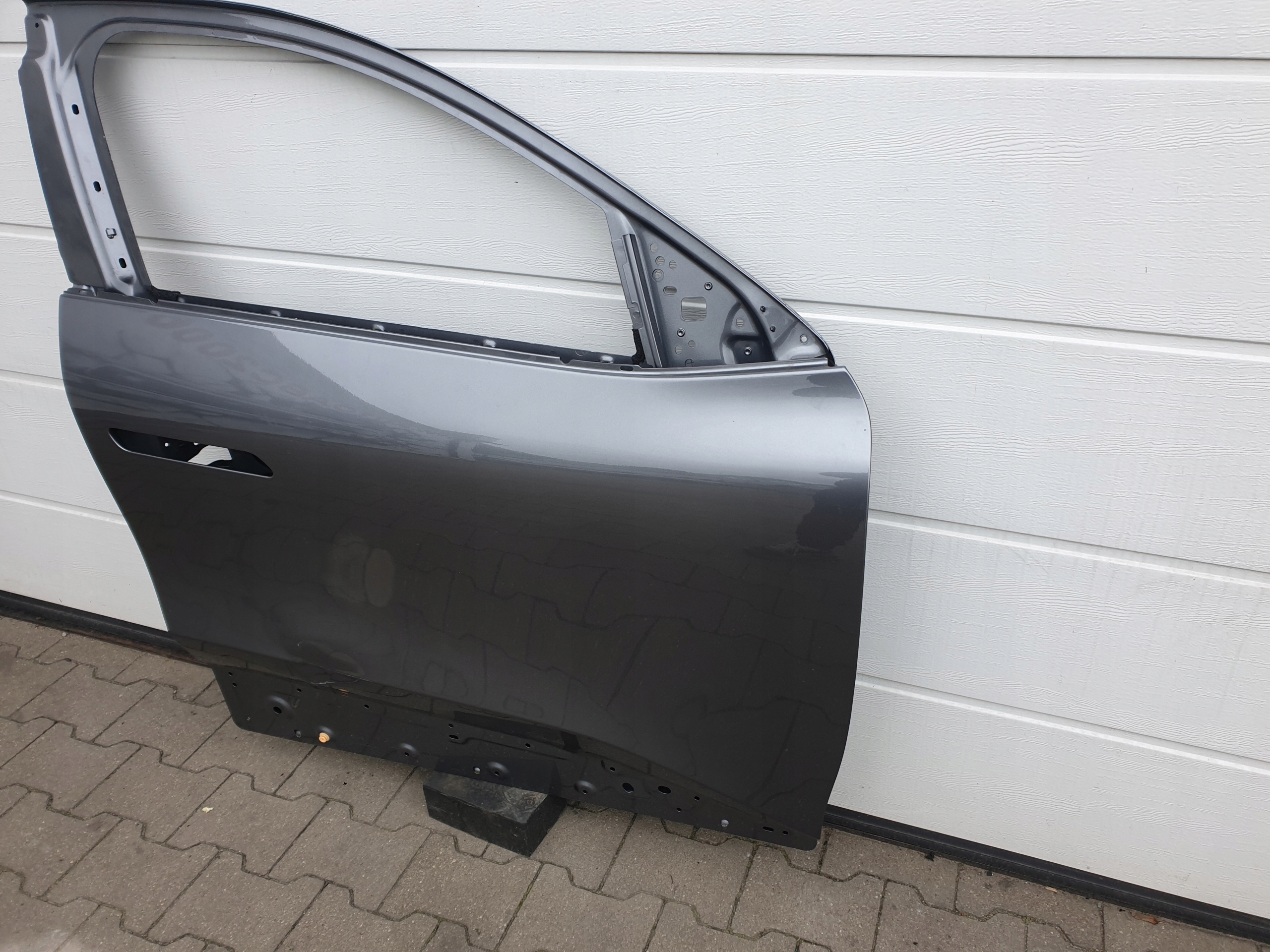 door front front right RENAULT MEGANE E-TECH ELECTRIC 22-25 801528114R