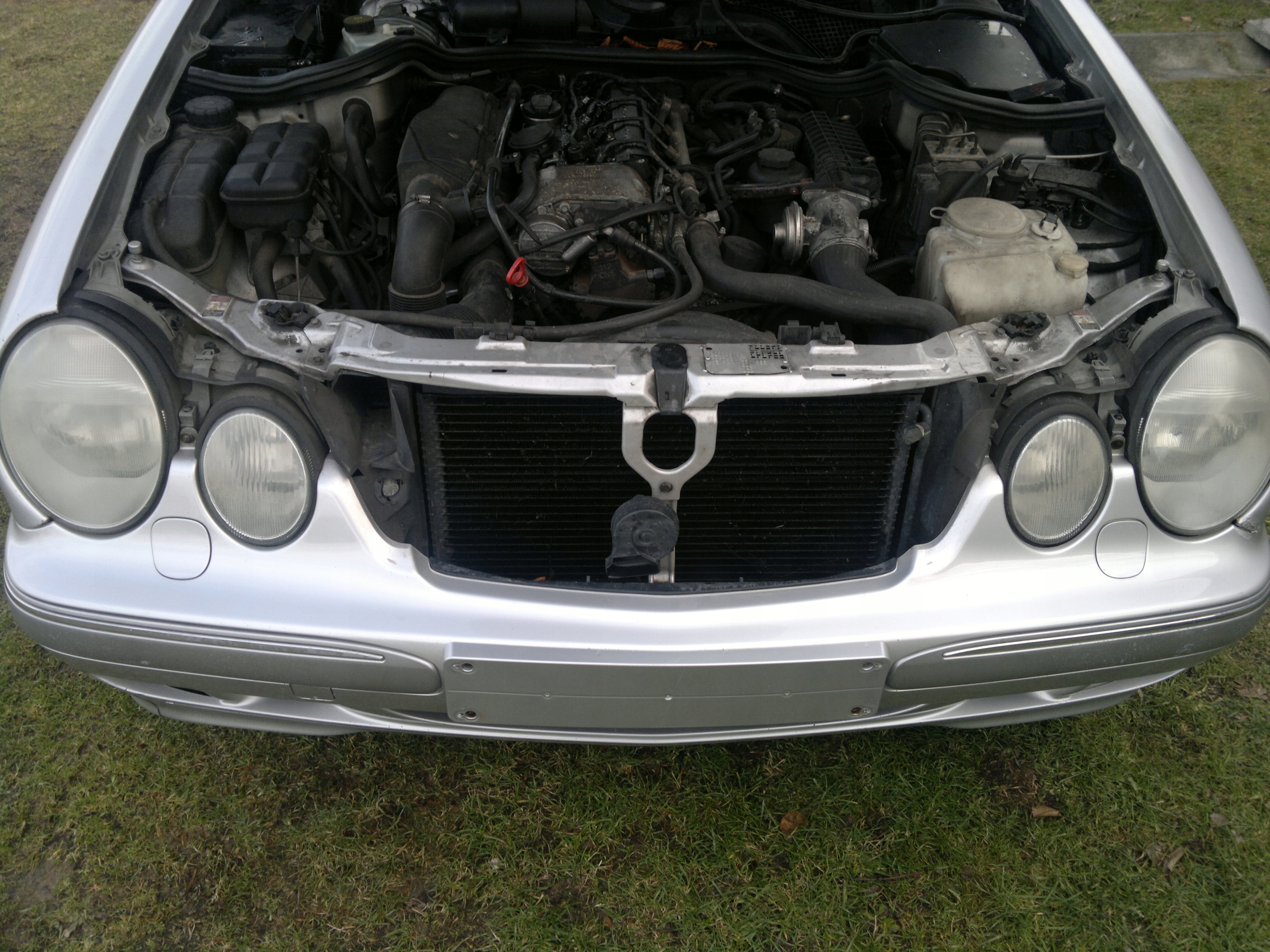 MERCEDES E W210 LIFT DYFERENCJAŁY RÓŻNE RODZAJE