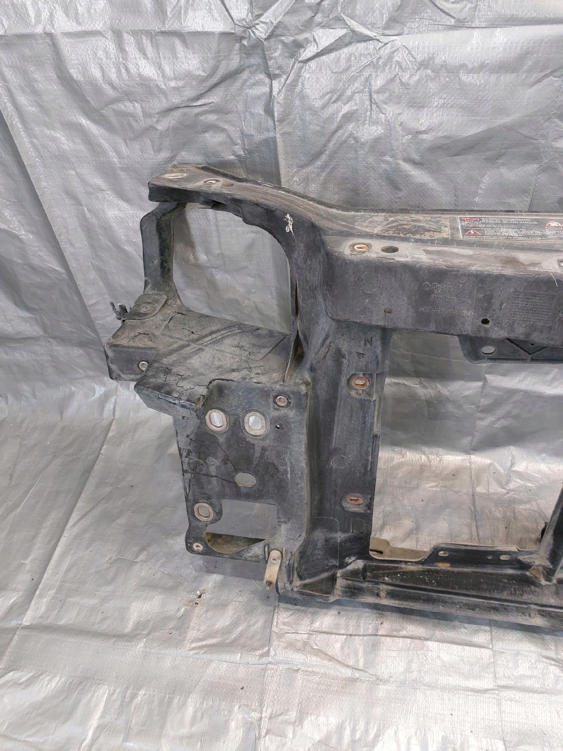 support panel for radiators pillar VW POLO 6N2