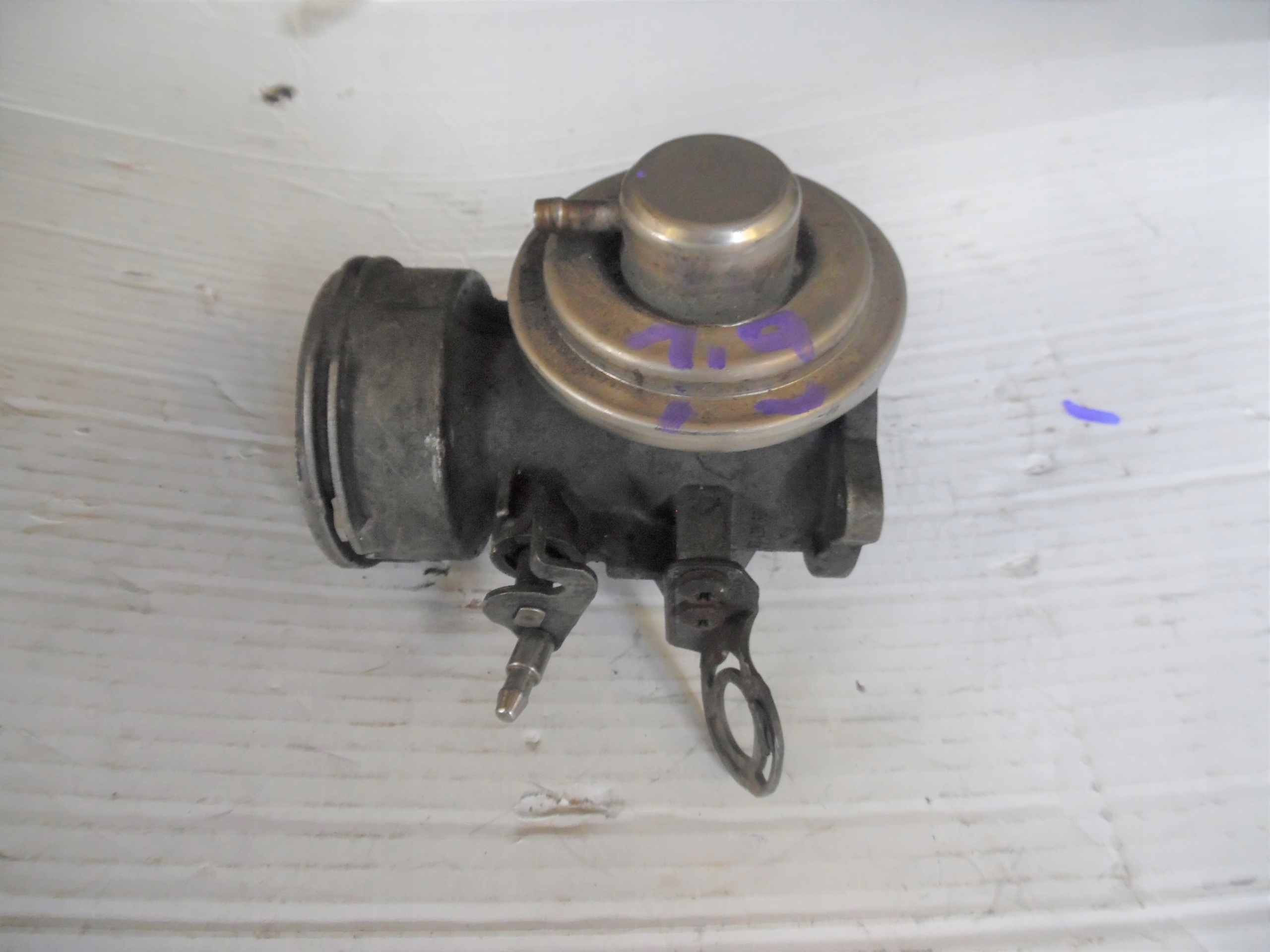 VW T5 1.9TDI 03- throttle flap EGR valve original