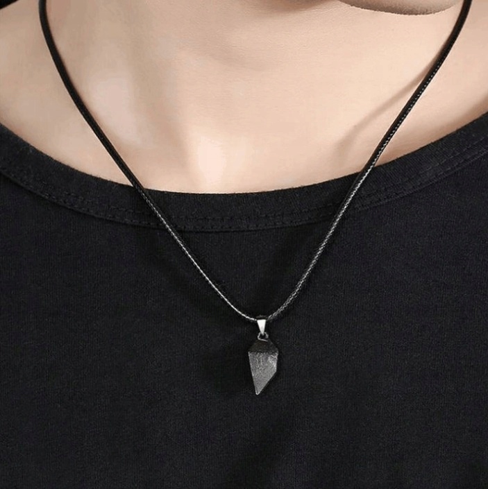 NASZYJNIK MAGNETYCZNY POŁÓWKI DWA SERCA DLA PAR Kod producenta brak informacji