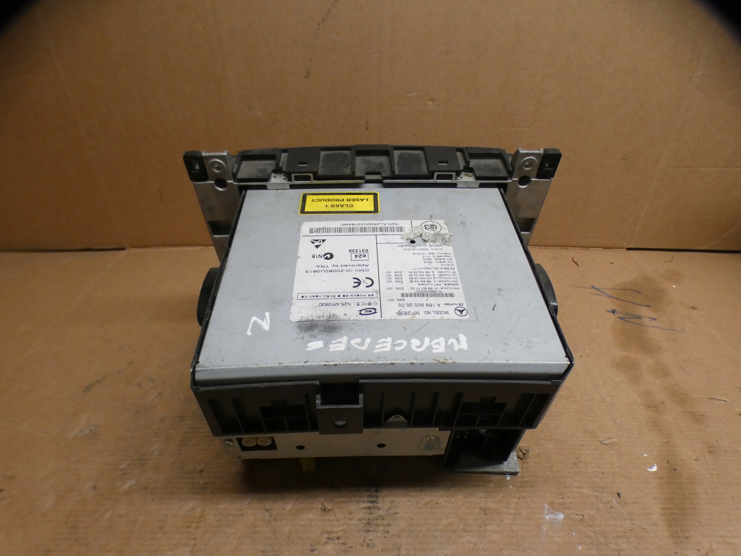 MERCEDES W169 RADIO CD A1699002000