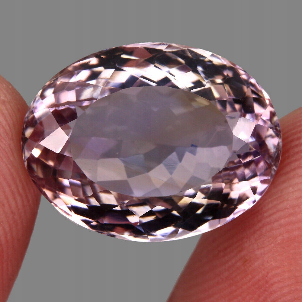 Přírodní kámen ametrin 16.55ct Vvs dvoubarevný