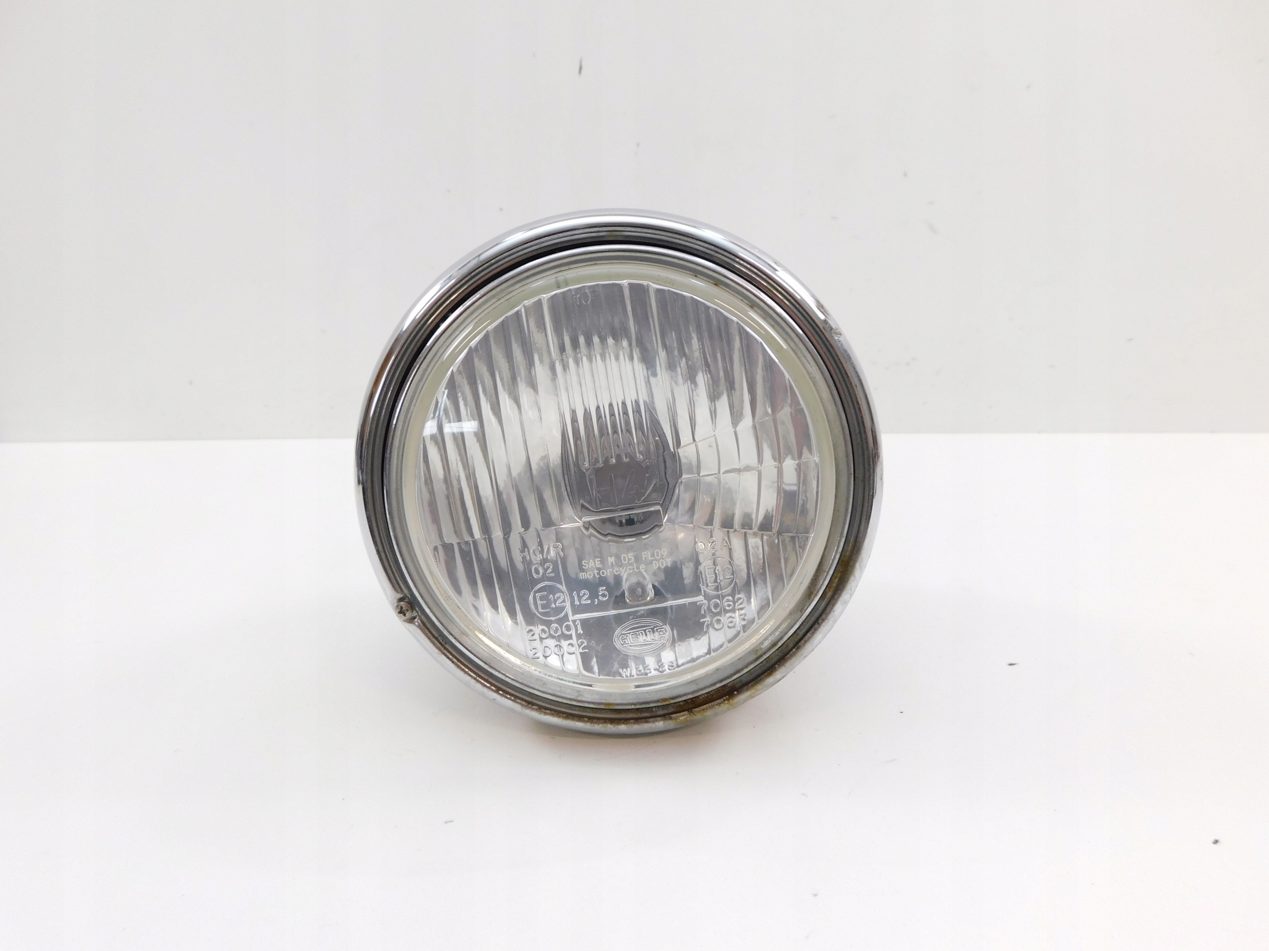 TRIUMPH BONNEVILLE T100 REFLEKTOR LAMPA PRZÓD