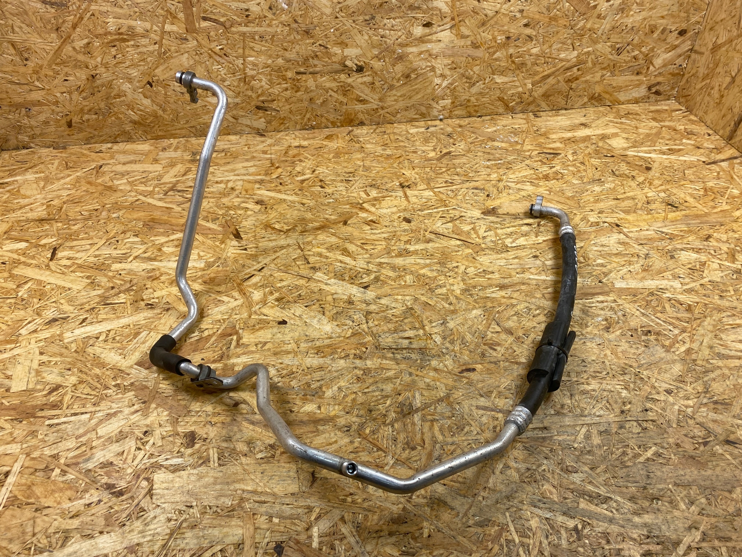 ШЛАНГ ДЛЯ КОНДИЦИОНЕРА SMART FORFOUR II 0.9 B 14-