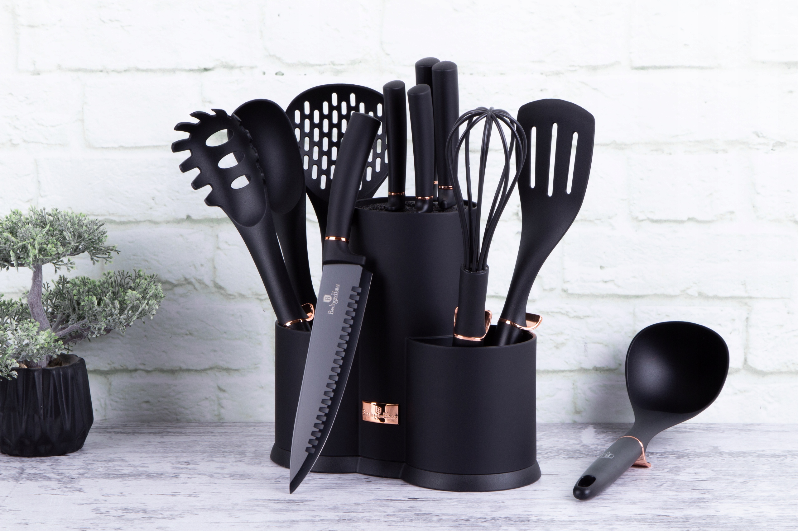 Berlingerhaus BH-6254 a kuchynského náčinia v stojane 12 ks Black Rose Coll