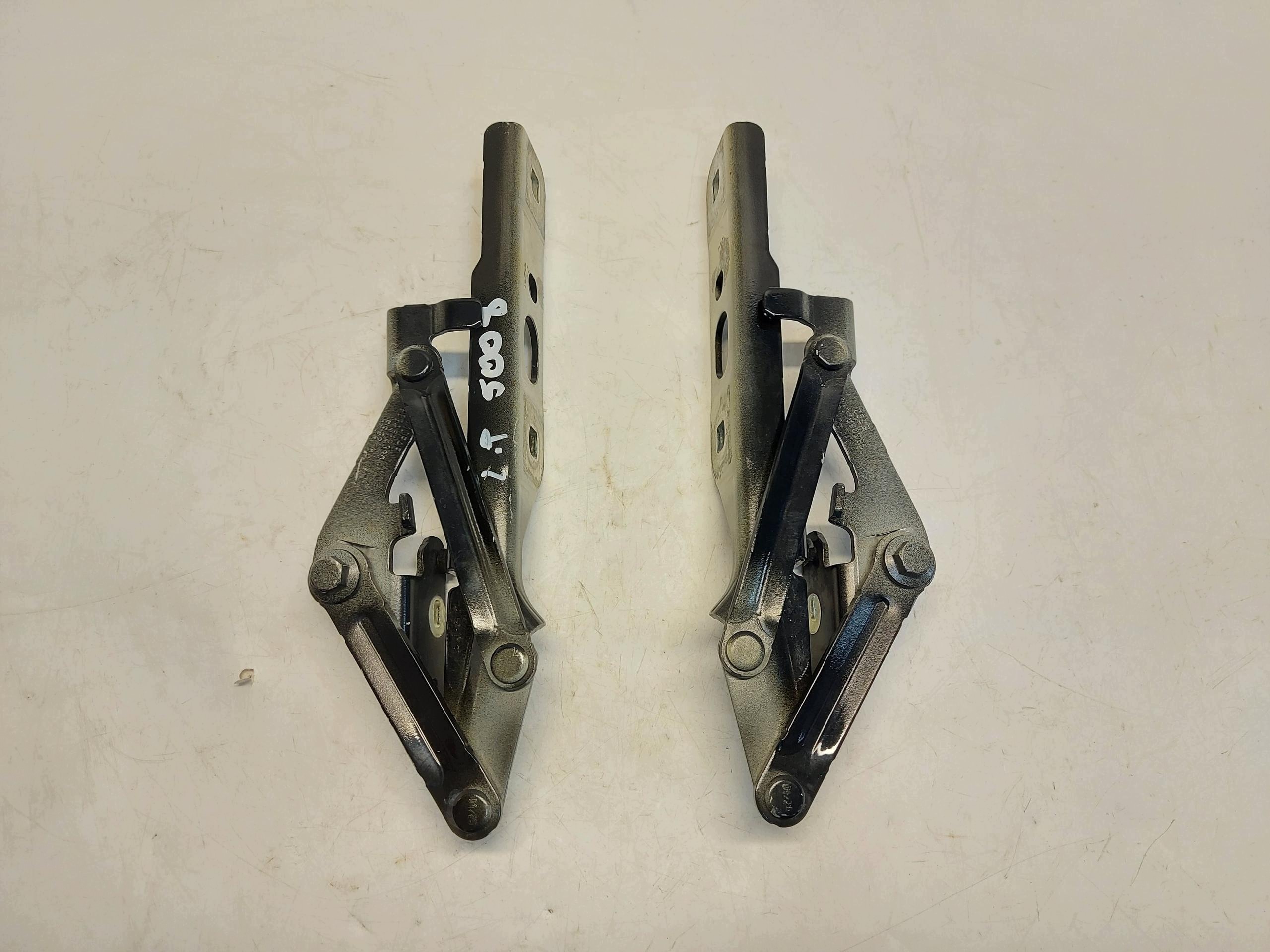 Peugeot 5008 III E5008 hinge bonnet hinges left right komplet 9839682080