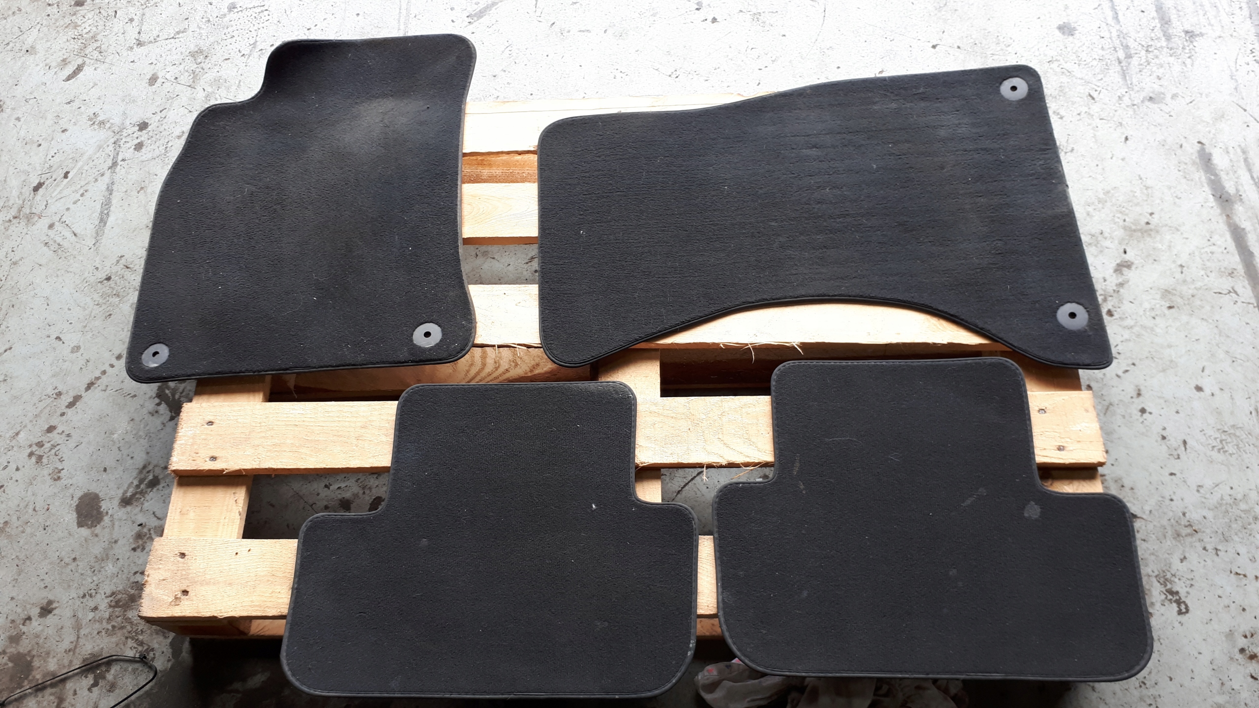 S4 B8 A4 car carpet mats MATERIALOWE front rear part 4X
