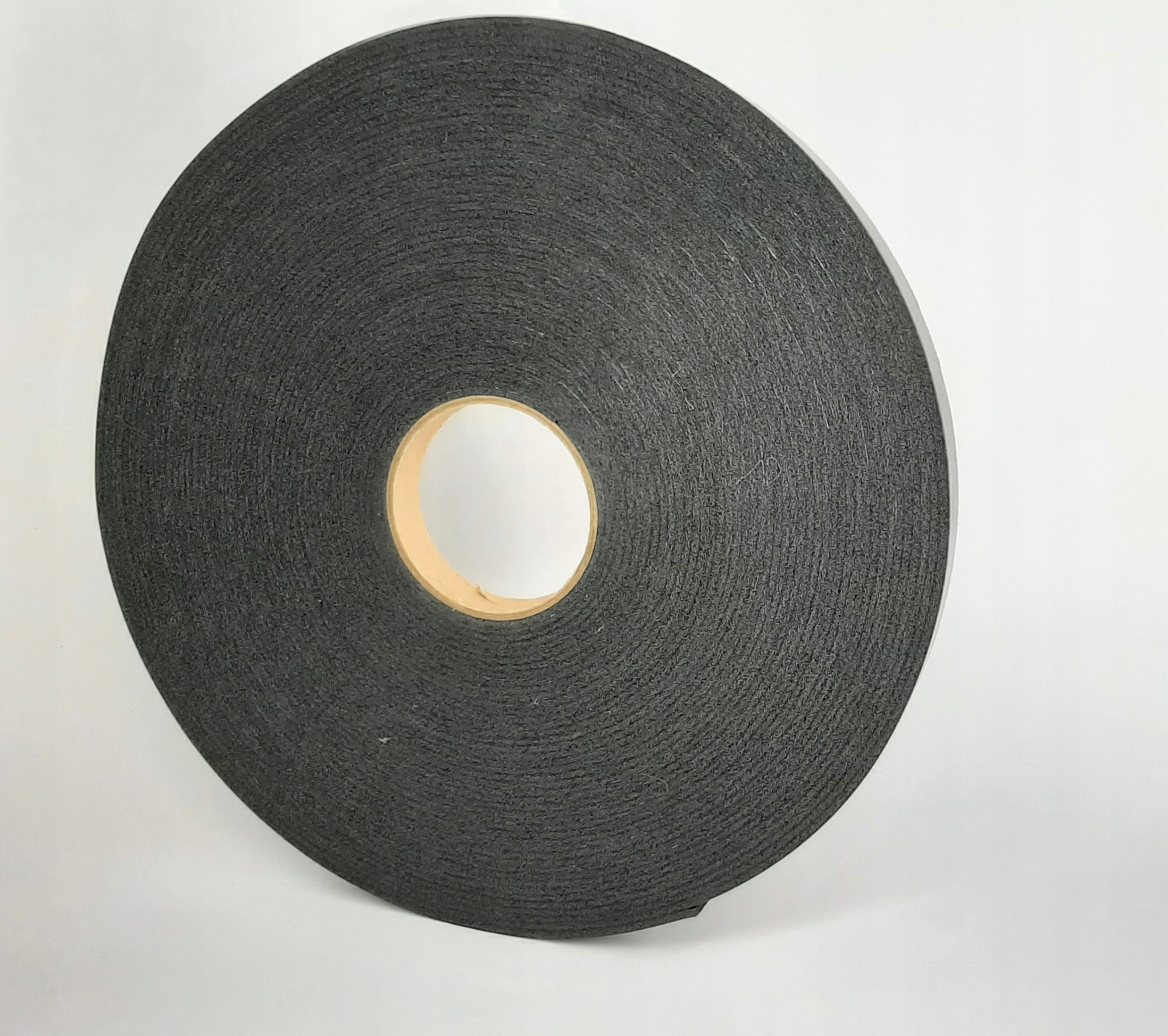 Samoprzylepna uszczelka piankowa 25/30 gr 2 MOCNA Marka Epat