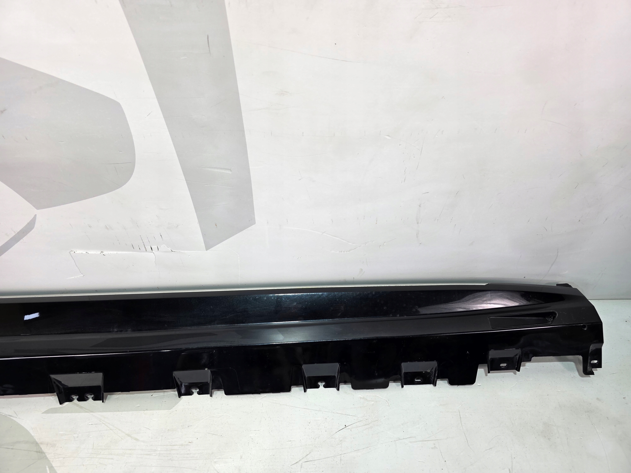 moulding threshold right BMW X7 G07 LCI m-packet 7441108 475