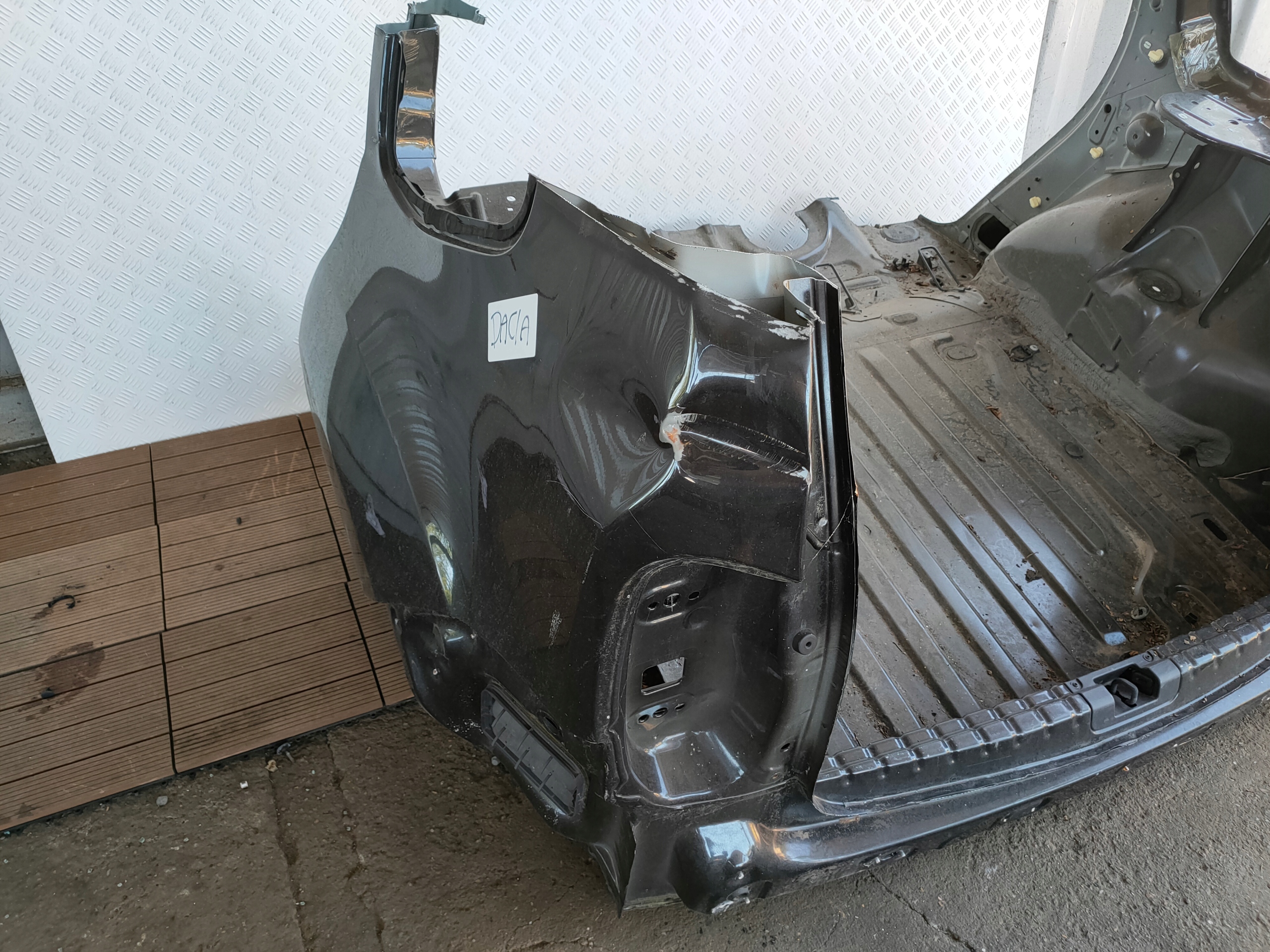 DACIA DUSTER and 10-18 rear panel sump floor fender right left rear part OE