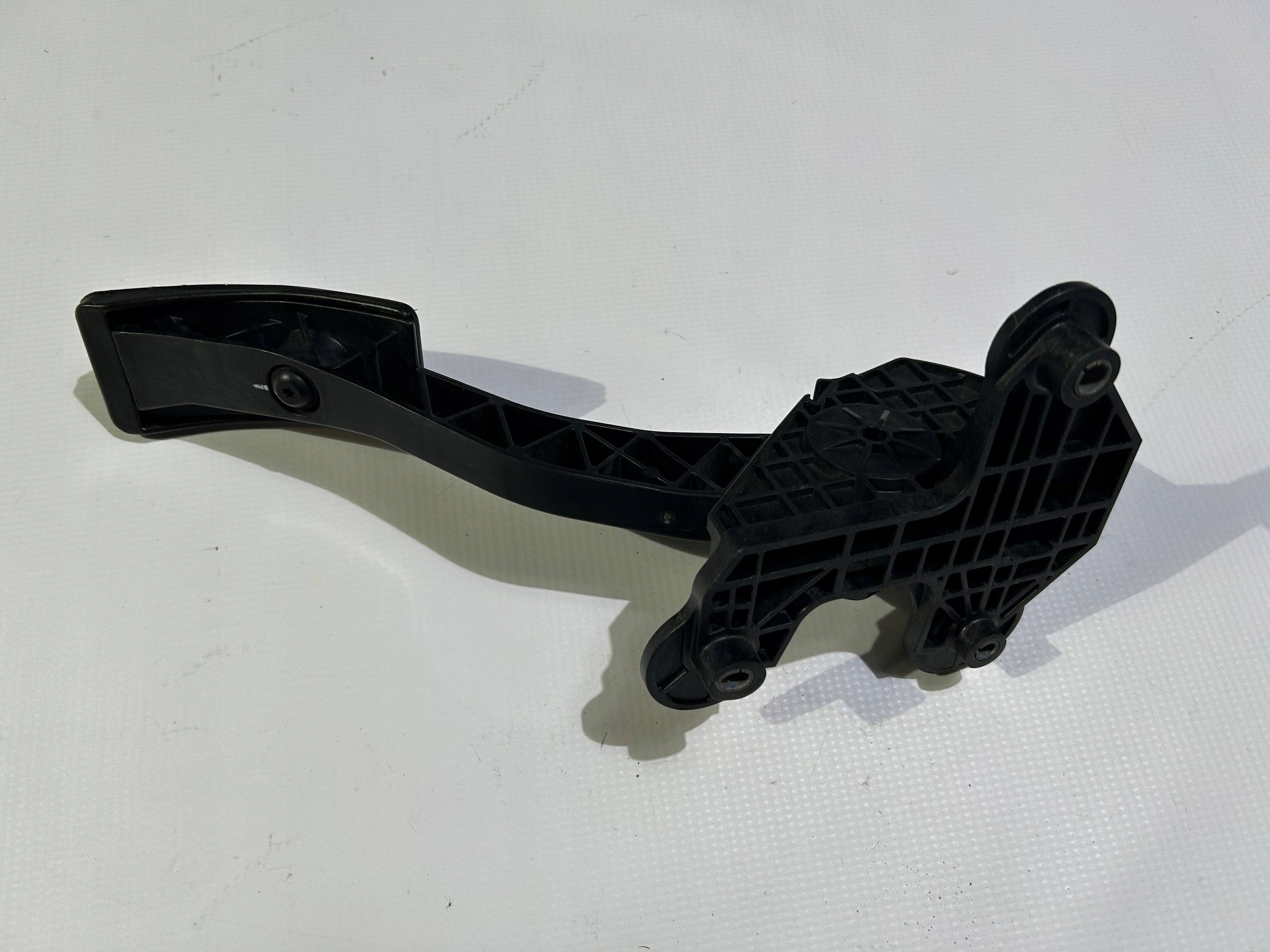 accelerator pedal potentiometer Ford Mustang 3.7 5.0 2011-2014