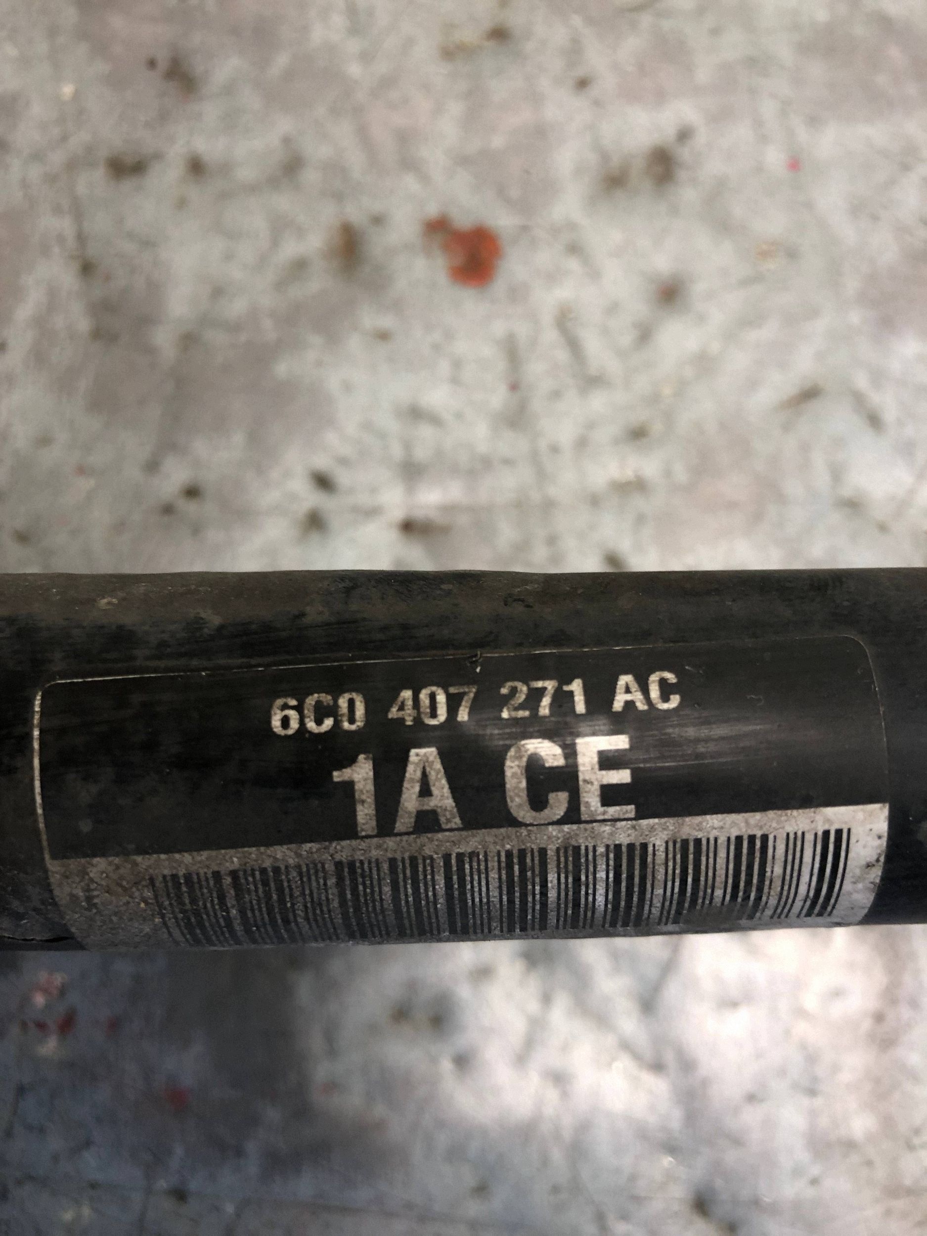 semi-axis left SKODA RAPID 6C0407271AC