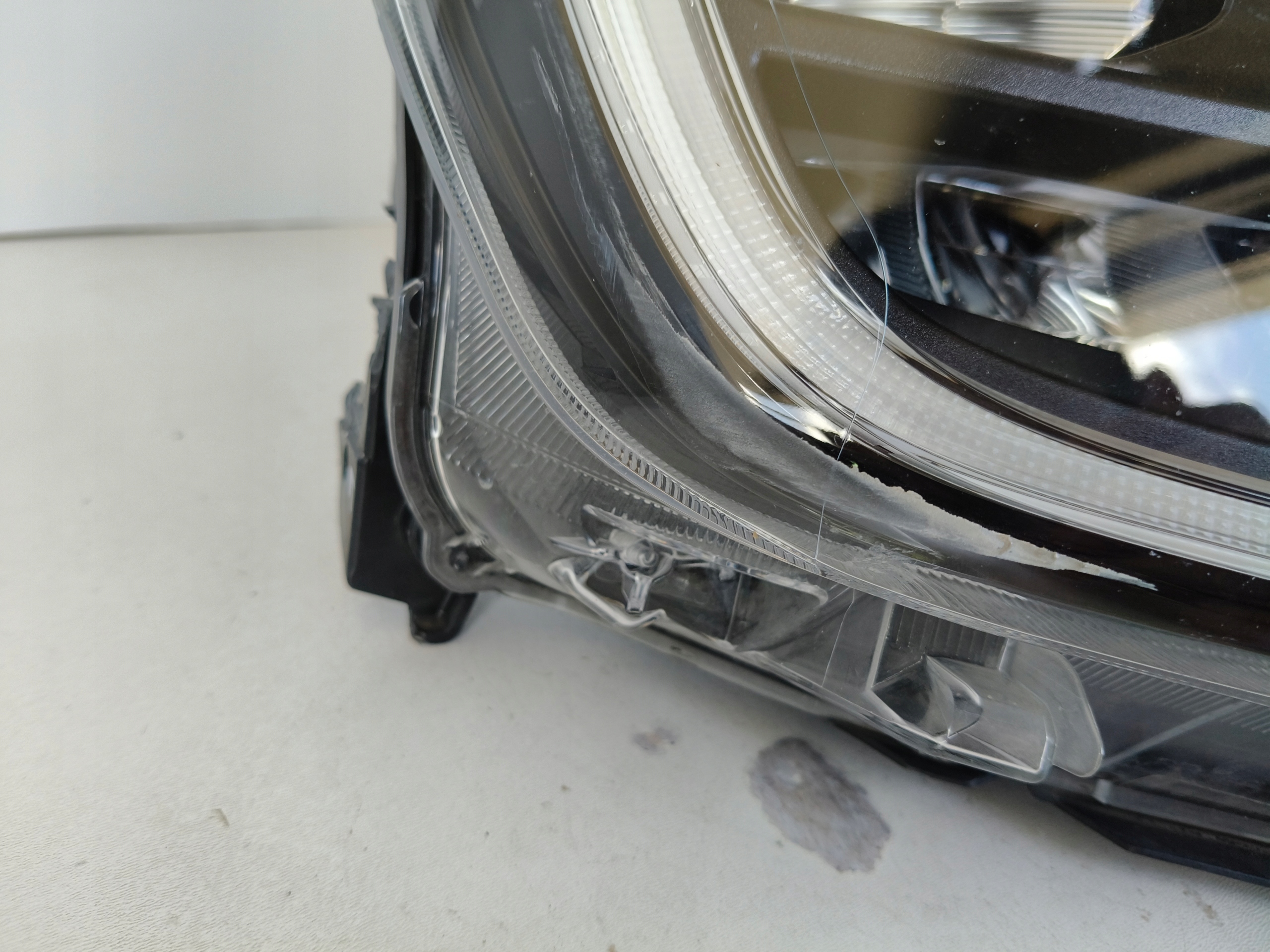light right REFLEKTOR FORD RANGER 23- FULL LED