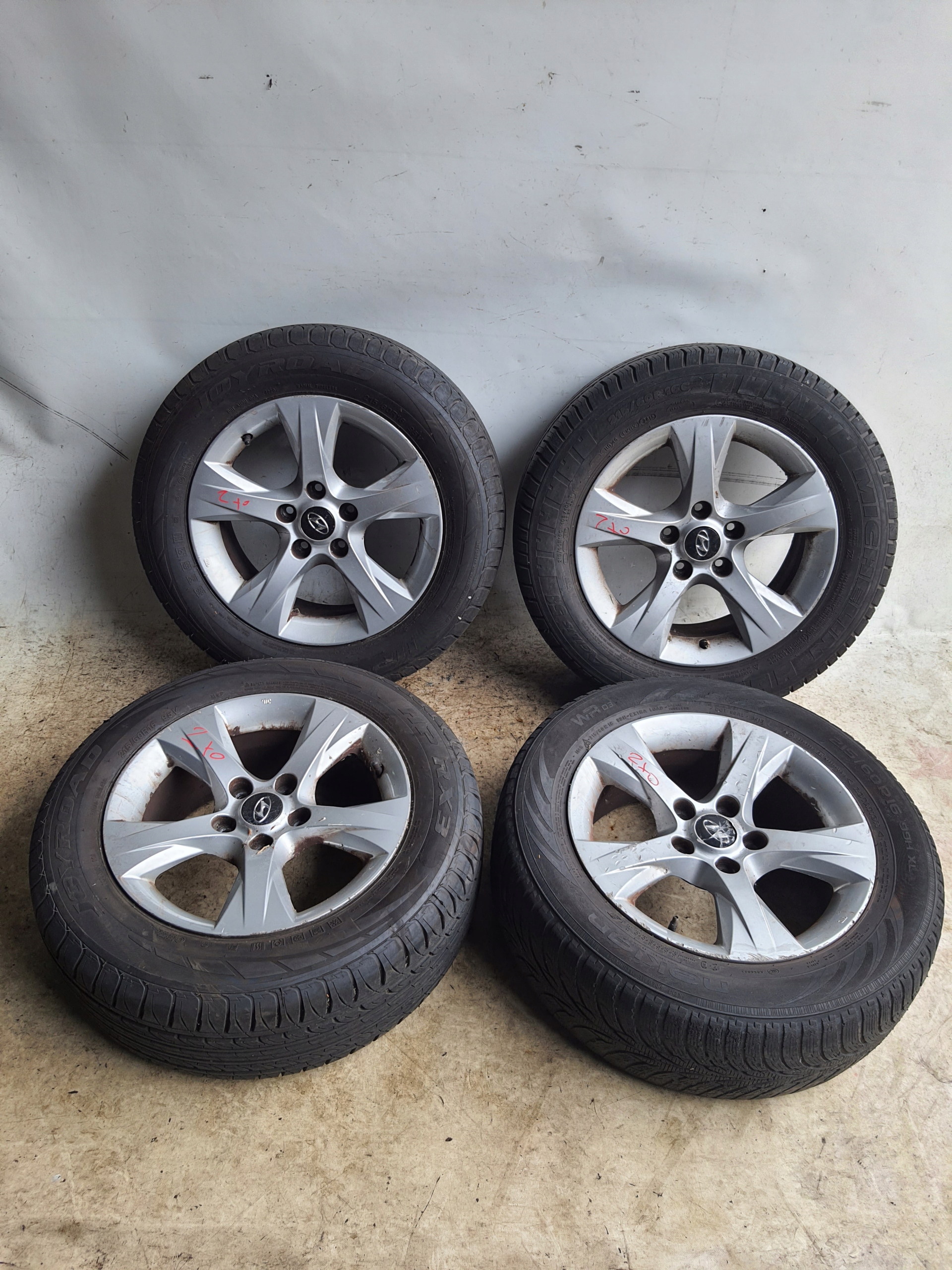 HYUNDAI I40 12 - > диски + шины 215/60 16