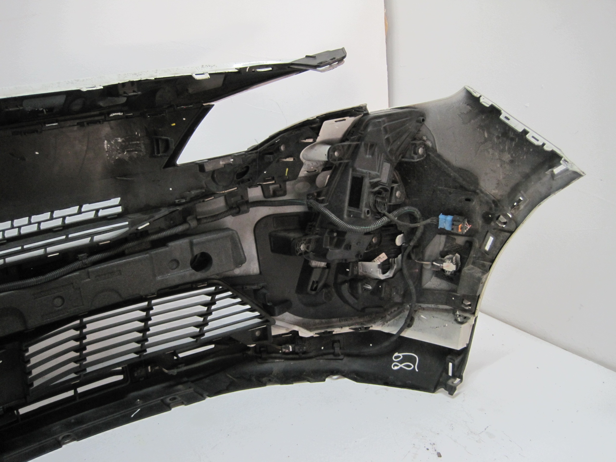 bumper front PEUGEOT 3008 II 6 PDC 22R front