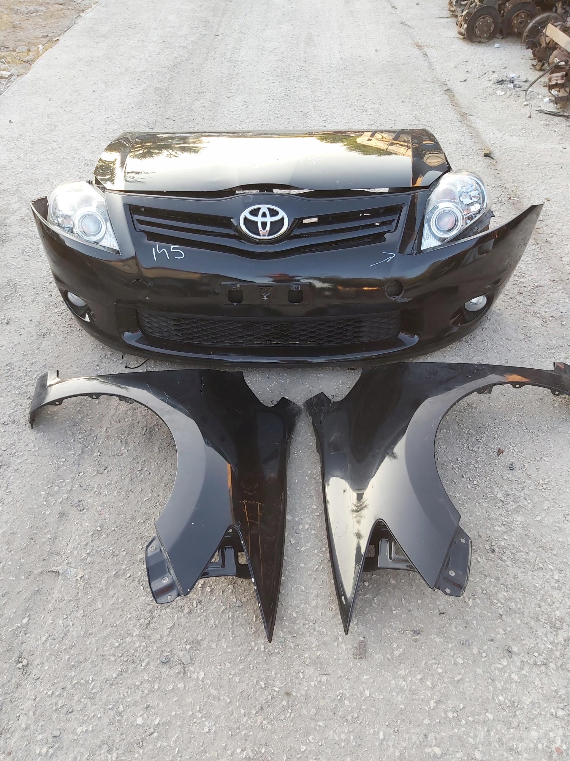 Toyota Auris I LIFT kompletny przód zderzak maska