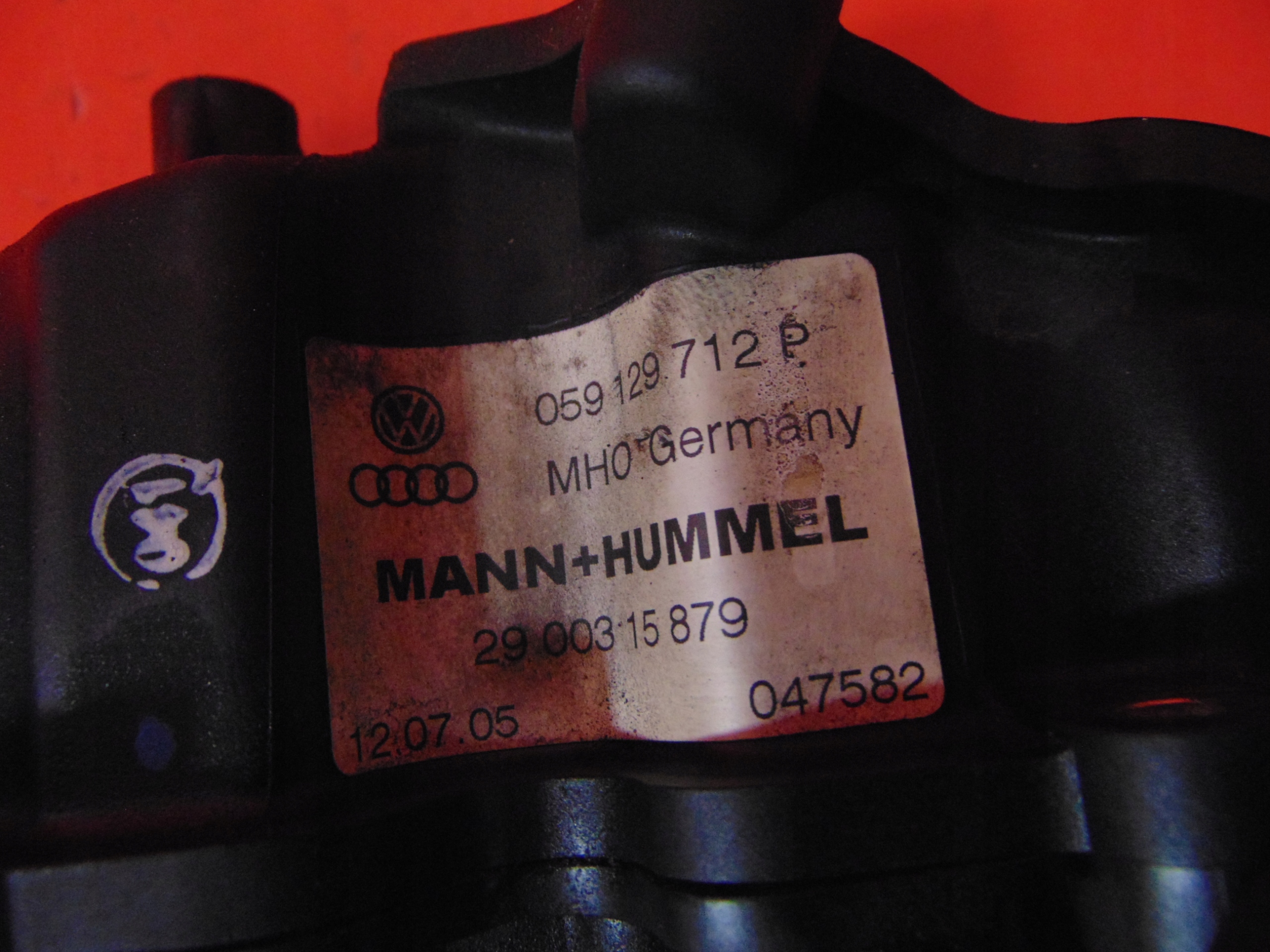 AUDI A4 B7 8E 8E2 04- 3.0 TDI A6 C6 intake manifold right 059129712P