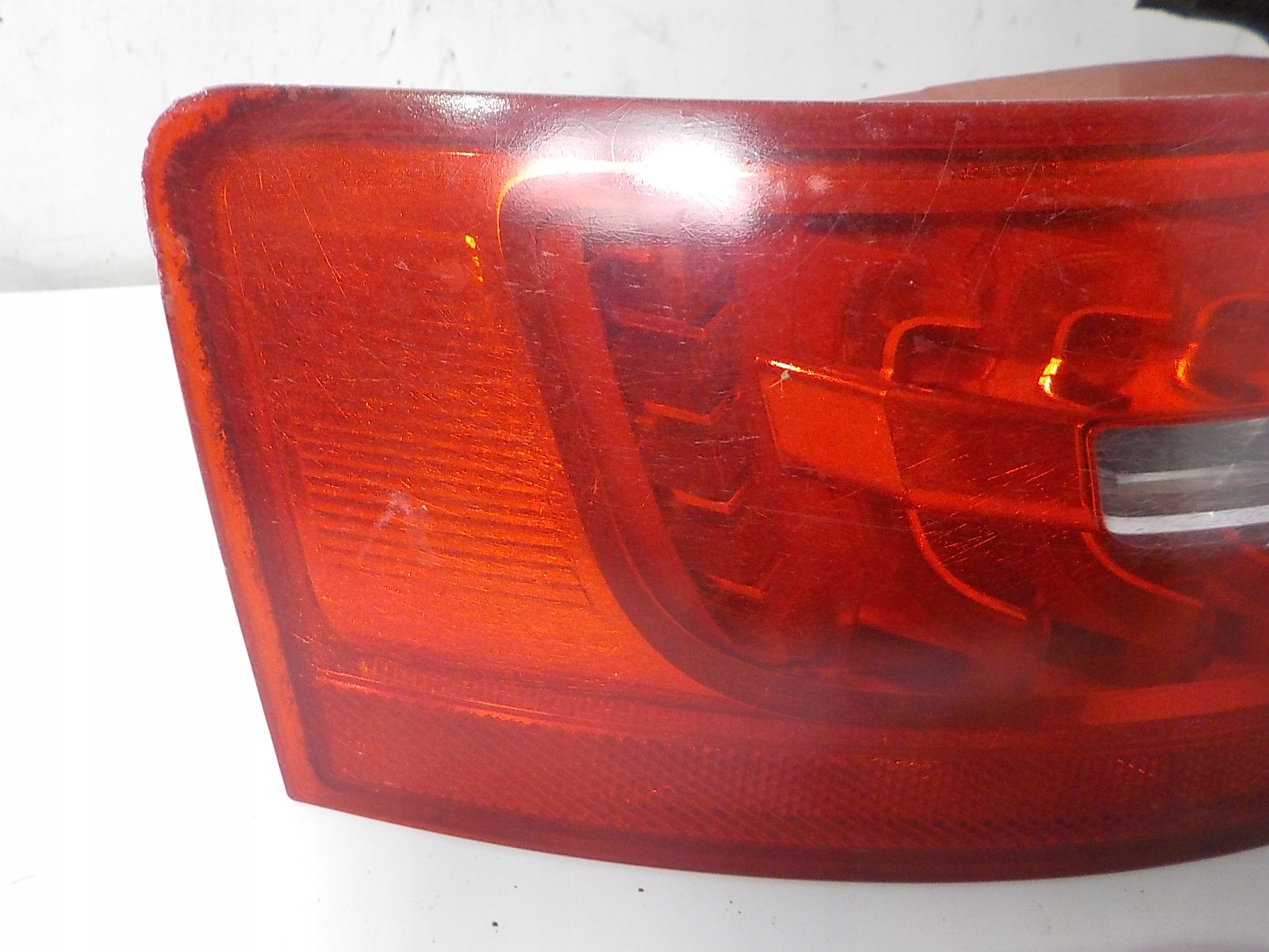 AUDI A6 C6 SEDAN LIFT LAMPA LEWA TYLNA LEWY TYŁ Typ samochodu Samochody osobowe