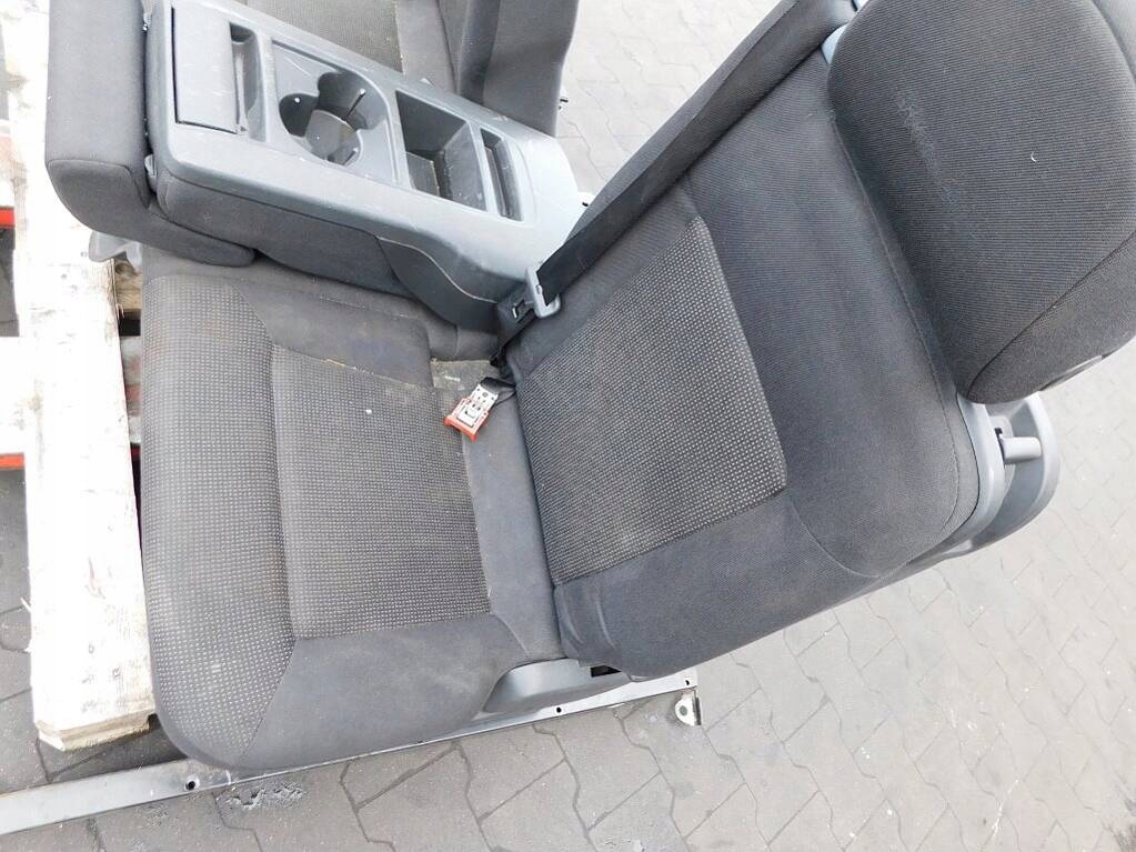 opel ZAFIRA b 2007r кресла зад II