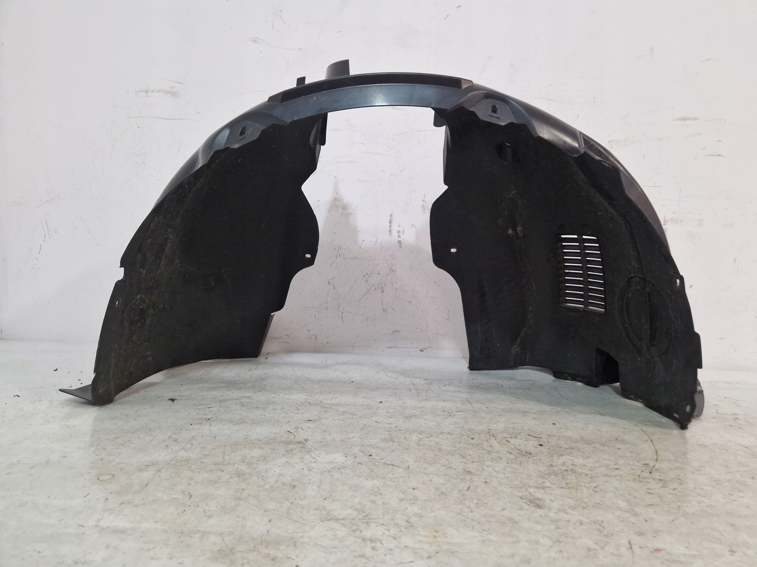 VW CADDY 2K7 podblatník předek přední pravé 2K7805912