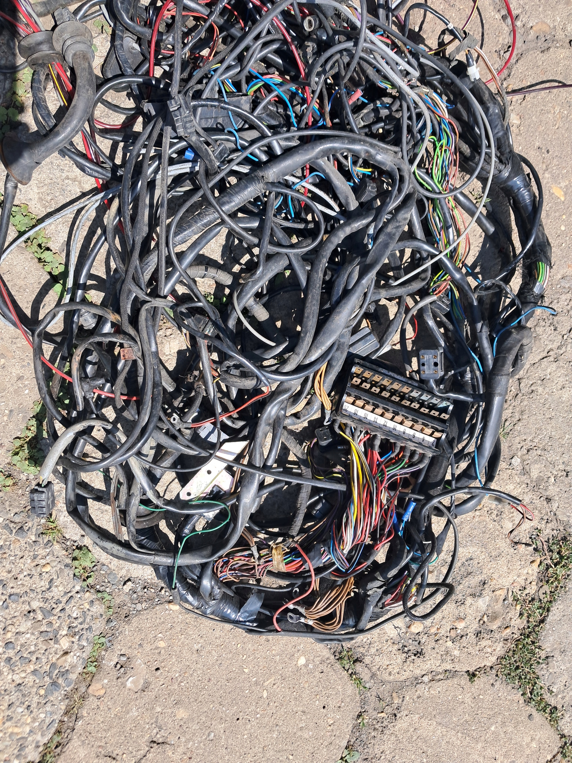 bundle INSTALACJI electrical MERCEDES 107SL 380 1075408308