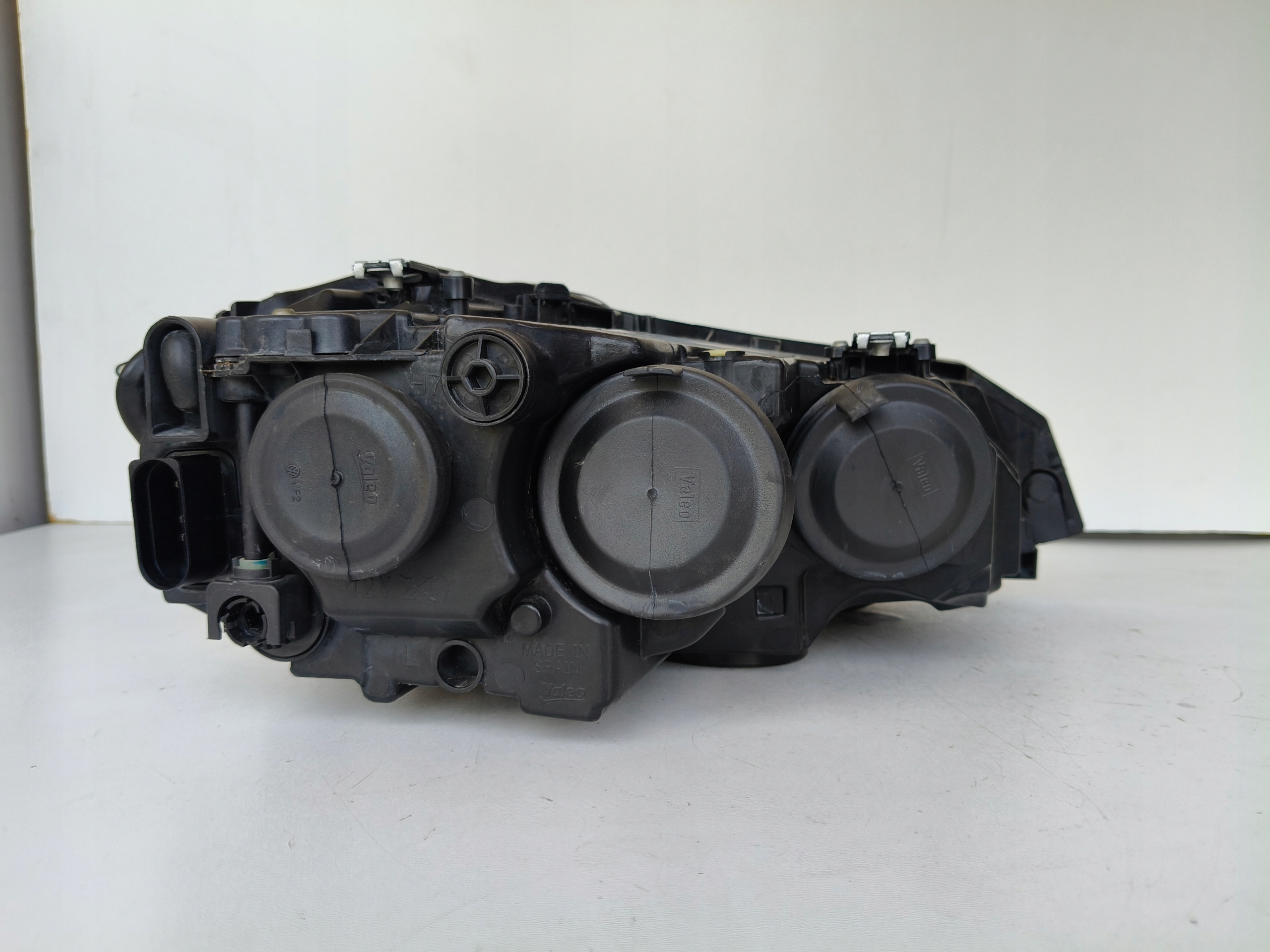 light left REFLEKTOR VW POLO 2G 2G0 17