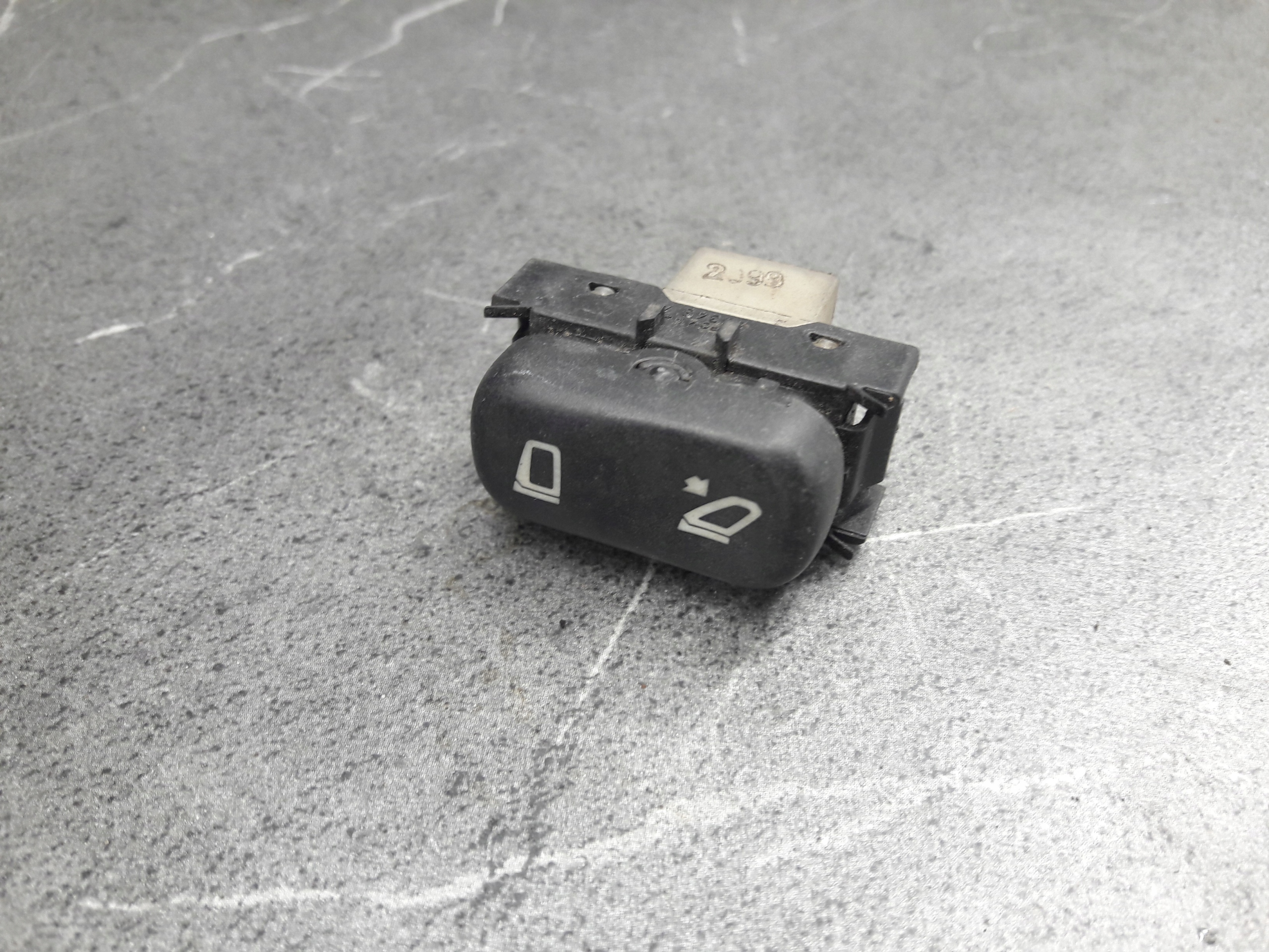 210b202010 przelacznik lusterek mercedes w210