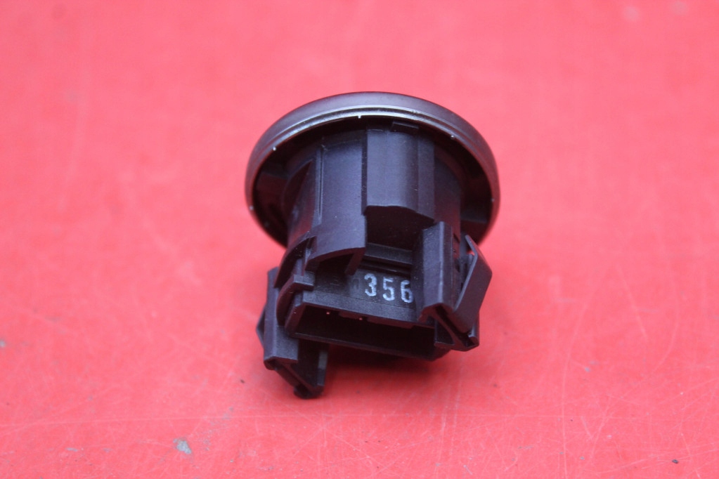 ignition key button 6954722-10 BMW E60 E61 2.0 D 163 KM 03-07