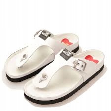 Kožené bílé nazouváky/žabky Love Moschino 37