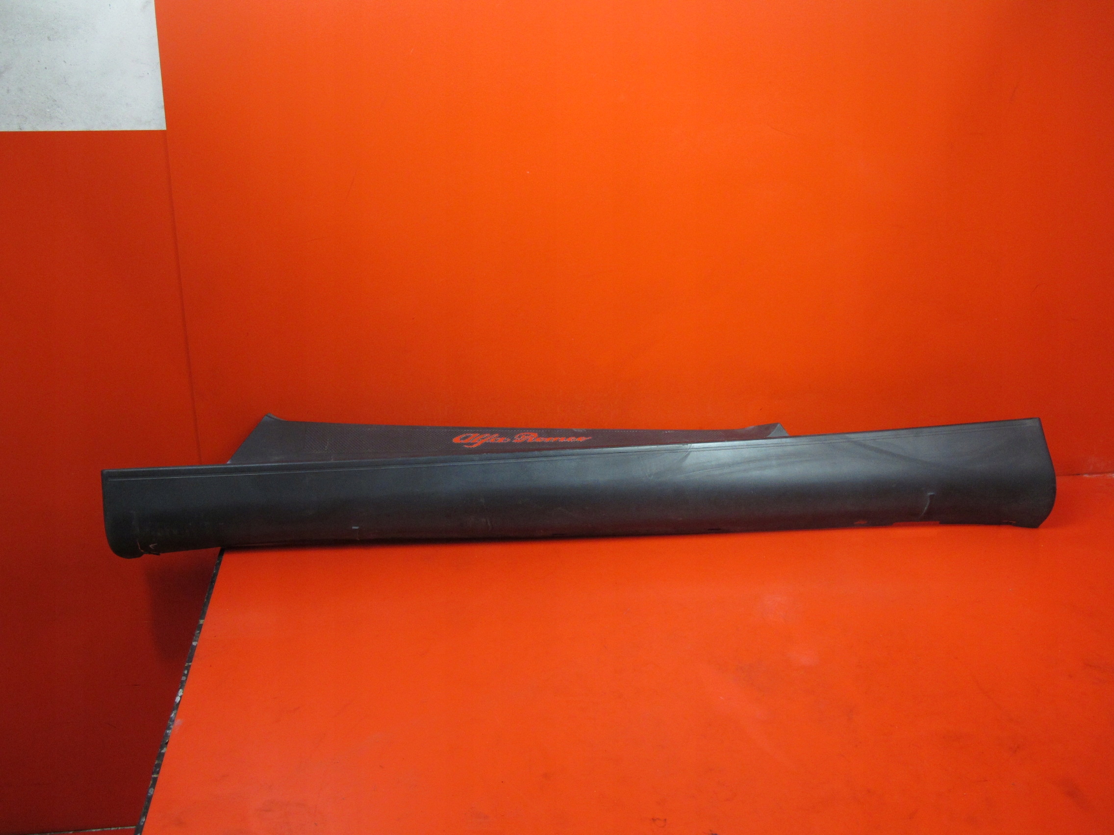 ALFA ROMEO SPIDER LISTWA PROGOWA PRÓG LEWA