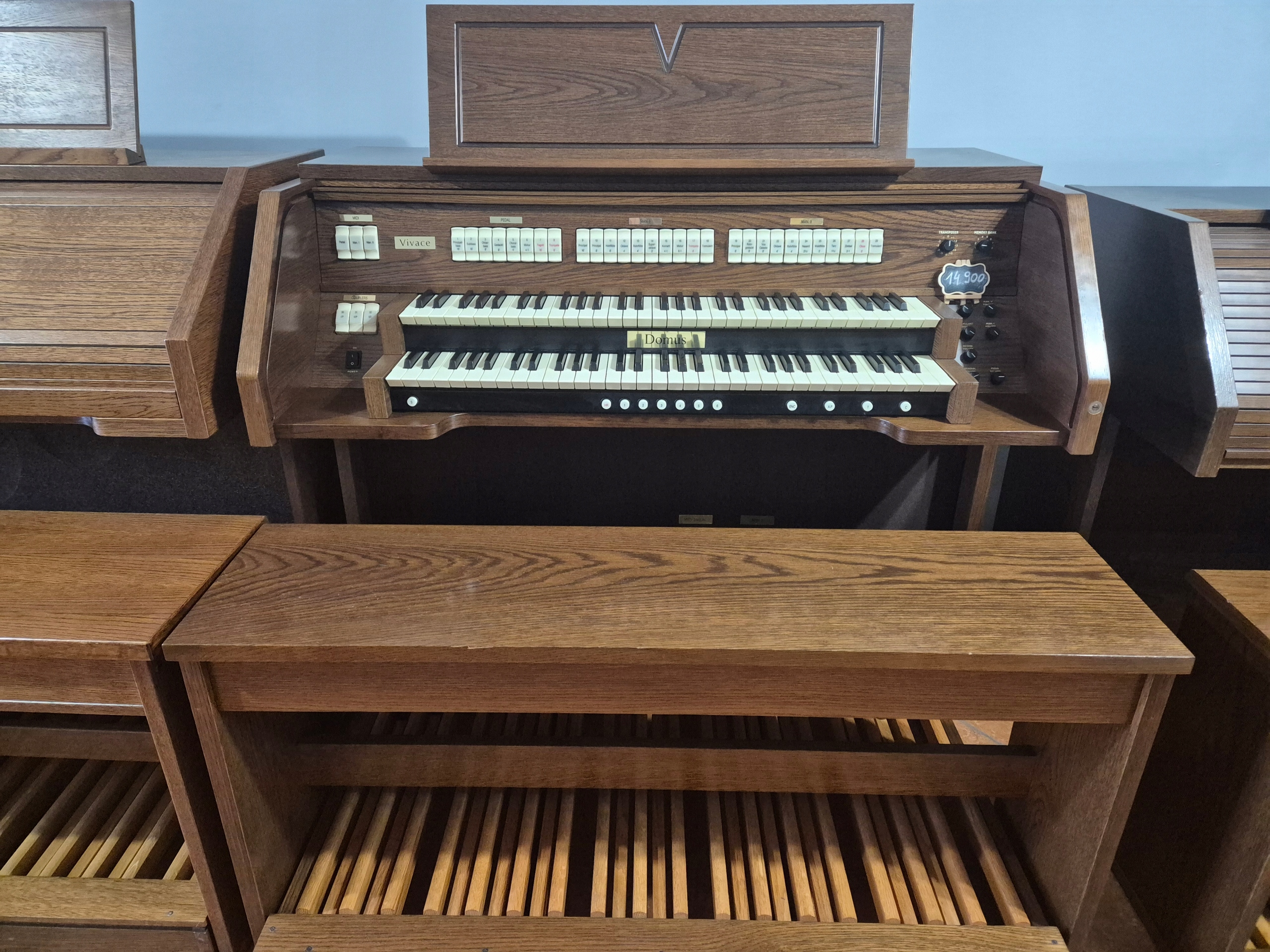 ЦИФРОВОЙ ЦЕРКОВНЫЙ ОРГАН VISCOUNT-DOMUS VIVACE DELUXE