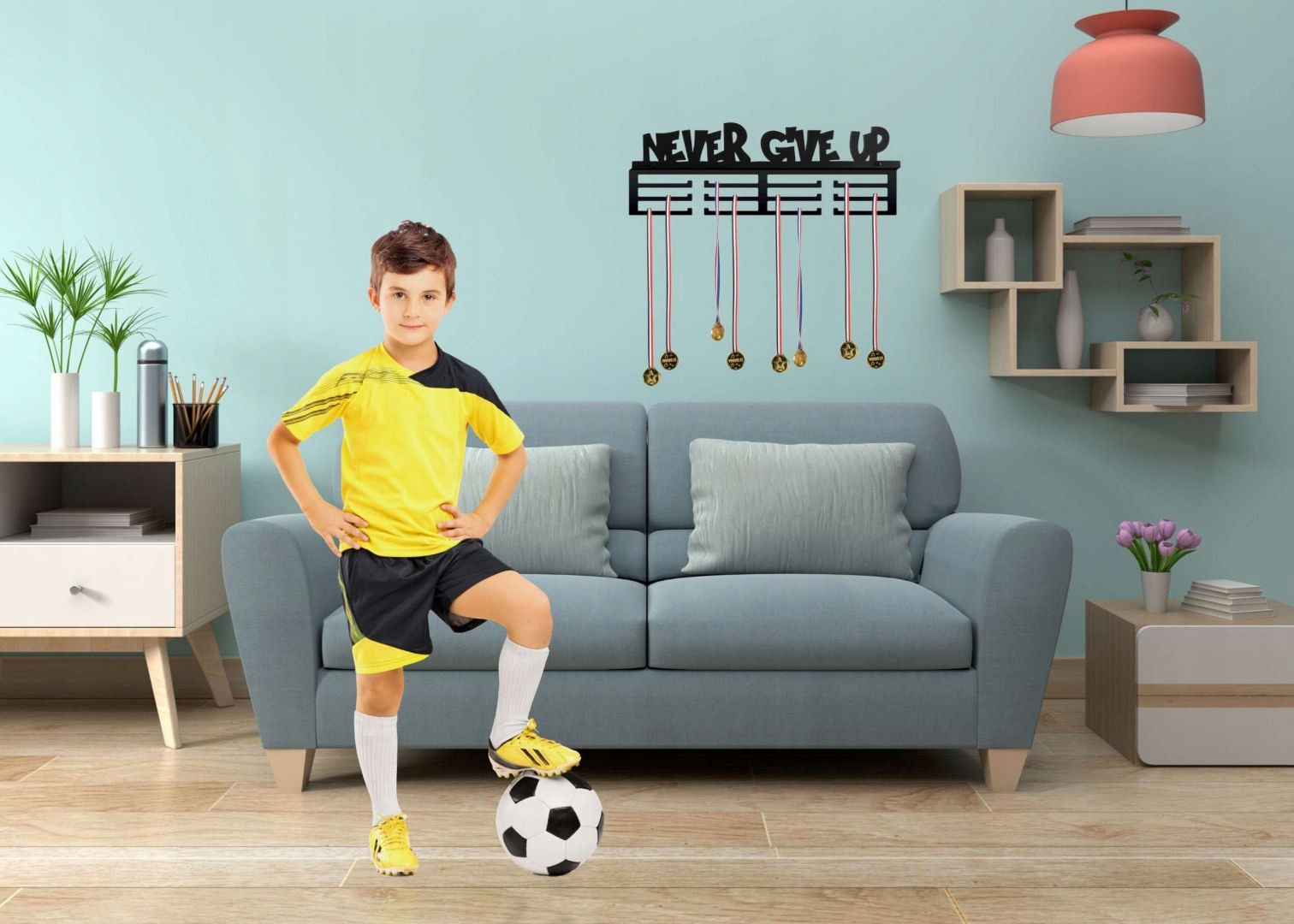 Wieszak na medale NEVER GIVE UP Głębokość mebla 2 cm