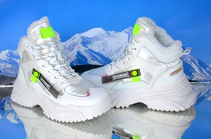 CIEPŁE BUTY ZIMOWE OCIELANE SPORTOWE ŚNIEGOWCE -% Rozmiar 40