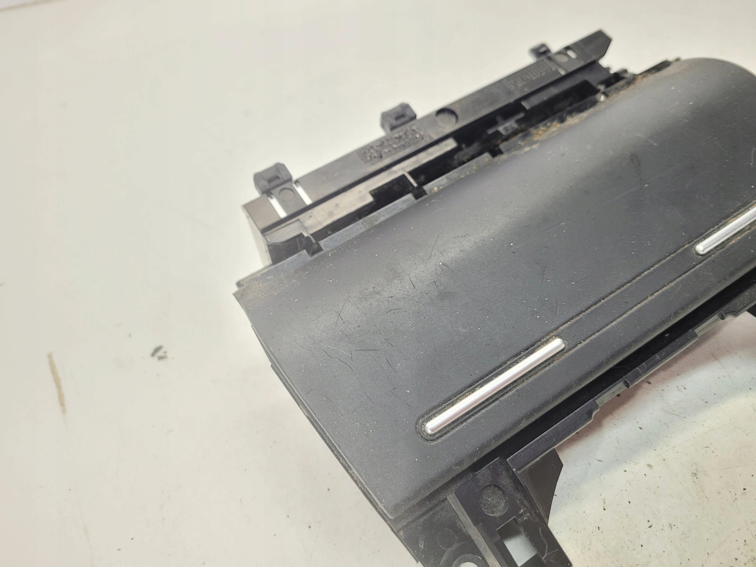 ashtray passenger compartment front AUDI A4 B6 B7 8E0857951H