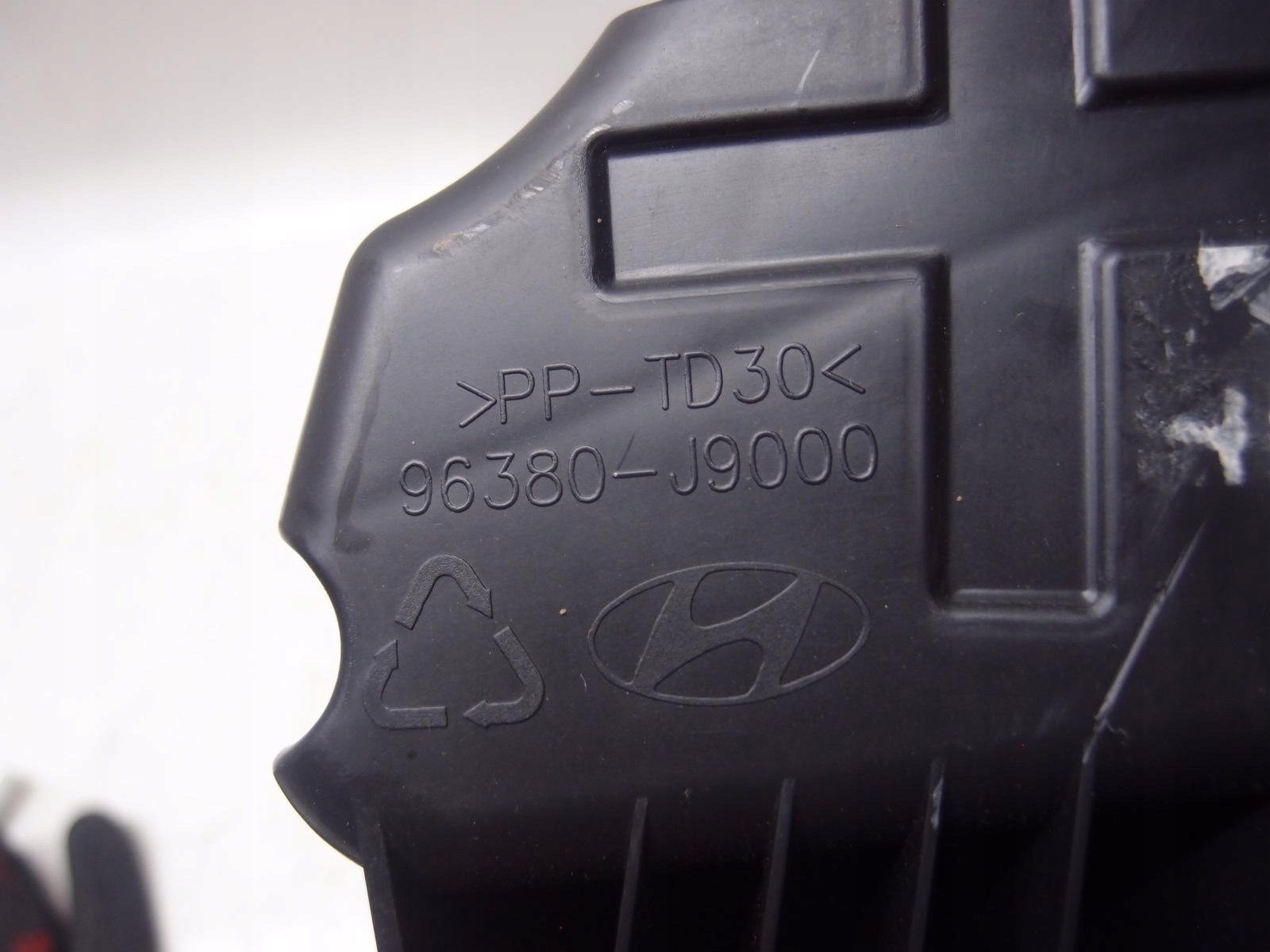 SUBWOOFER GŁOŚNIK HYUNDAI KONA 96380-J9000 Wersja Europejska