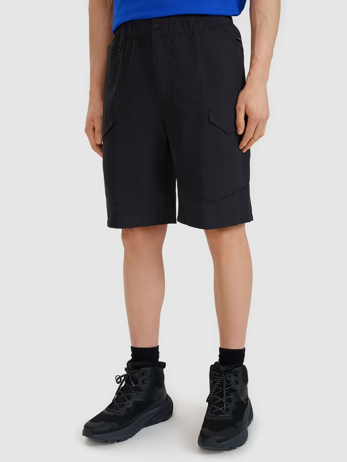 4FWSS25 TSHOM527 20S Hluboká Černá XL