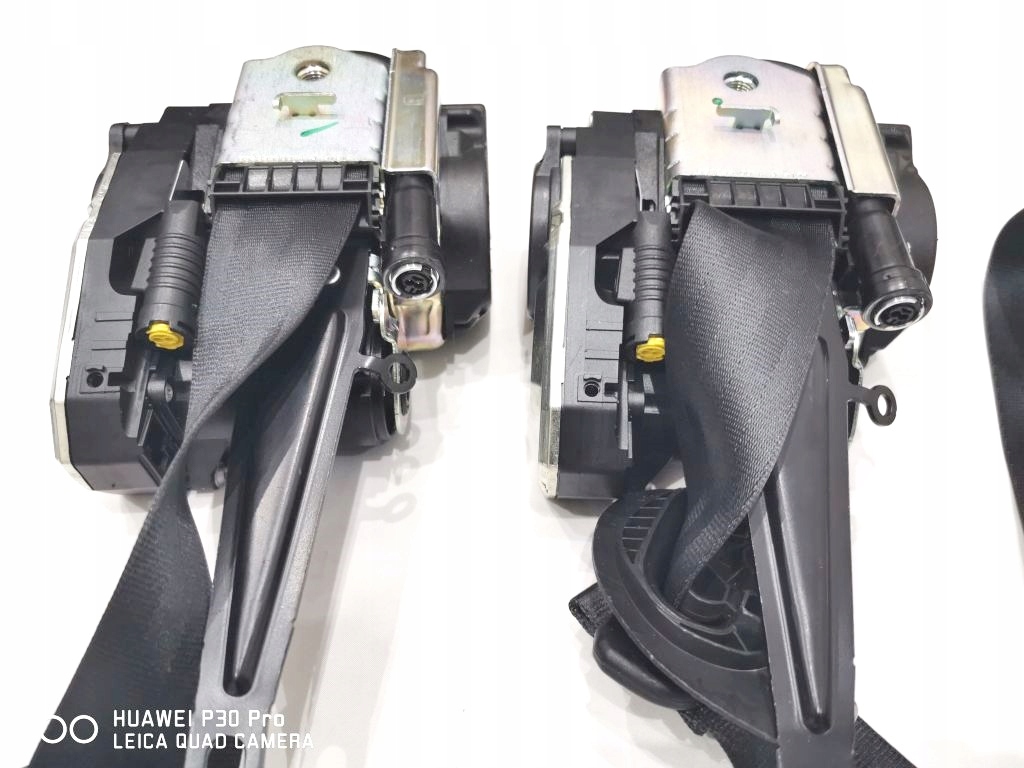 Audi Q7 4M0 Передний ремень безопасности доводчик европа 4M0857705A