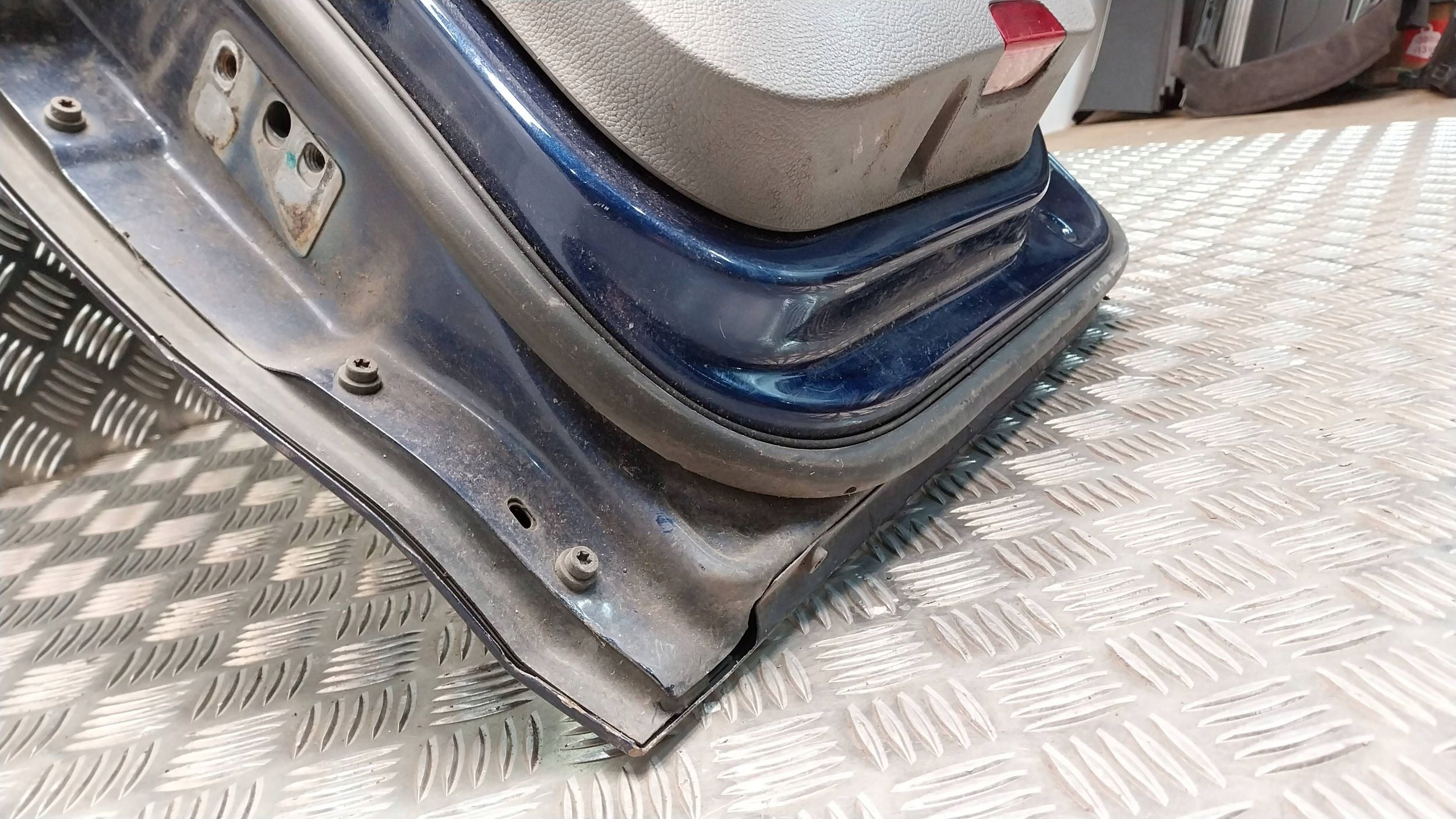 Portière Arrière Droit VW JETTA V 05