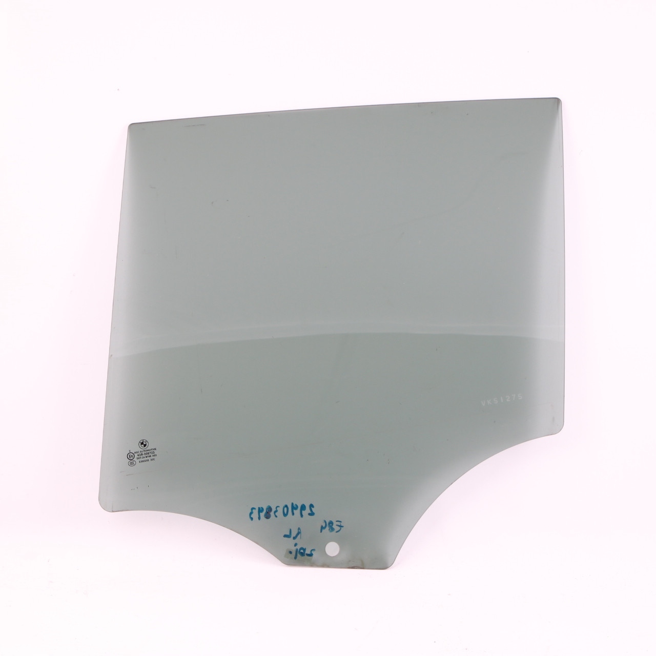 2990389 - BMW X1 E84 стекло левой двери заднее левое AS3