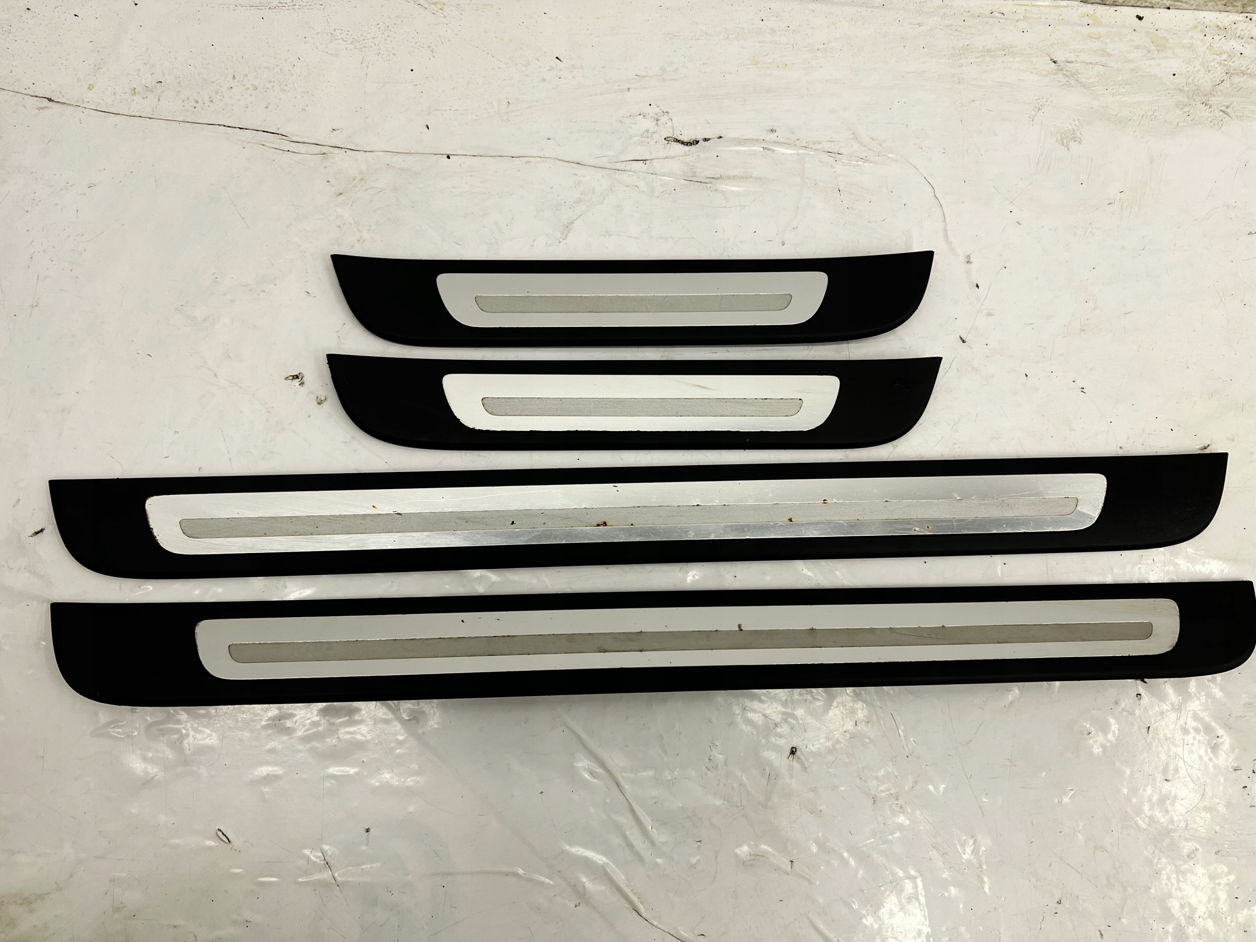 mouldings caps for thresholds threshold CHROM AUDI A6 C7 4G