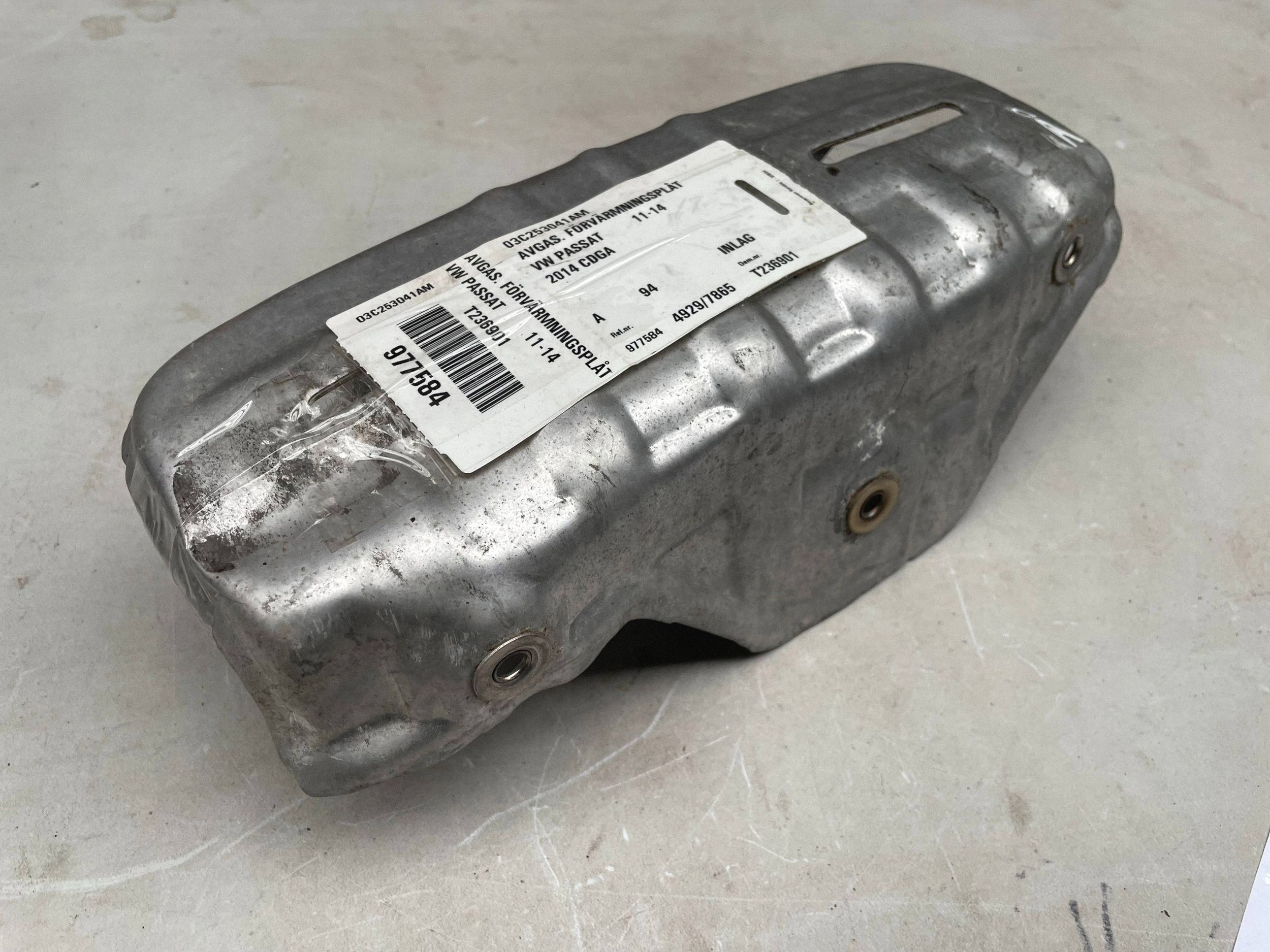 blende abdeckung turbolader VOLKSWAGEN GOLF V 03C253041AM @M