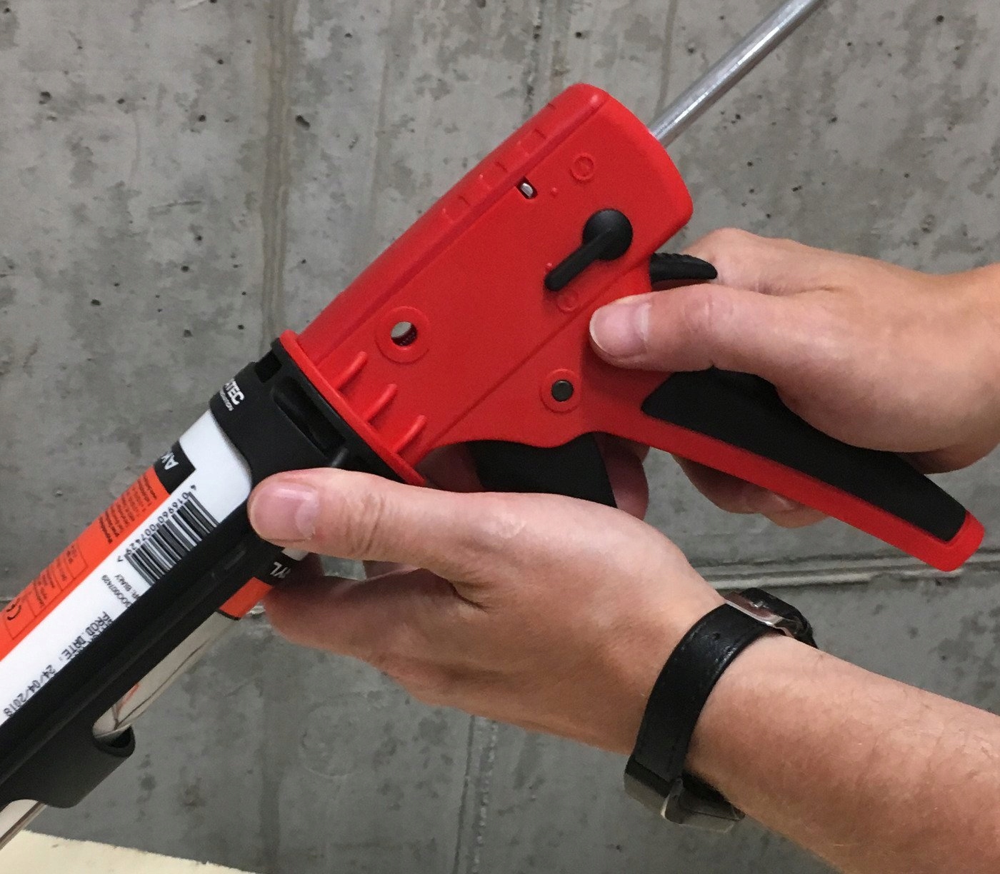 4PRO 4PROW WYCISKACZ PISTOLET DO SILIKONU FUG MAS 300ML 3w1 Marka Ottensten