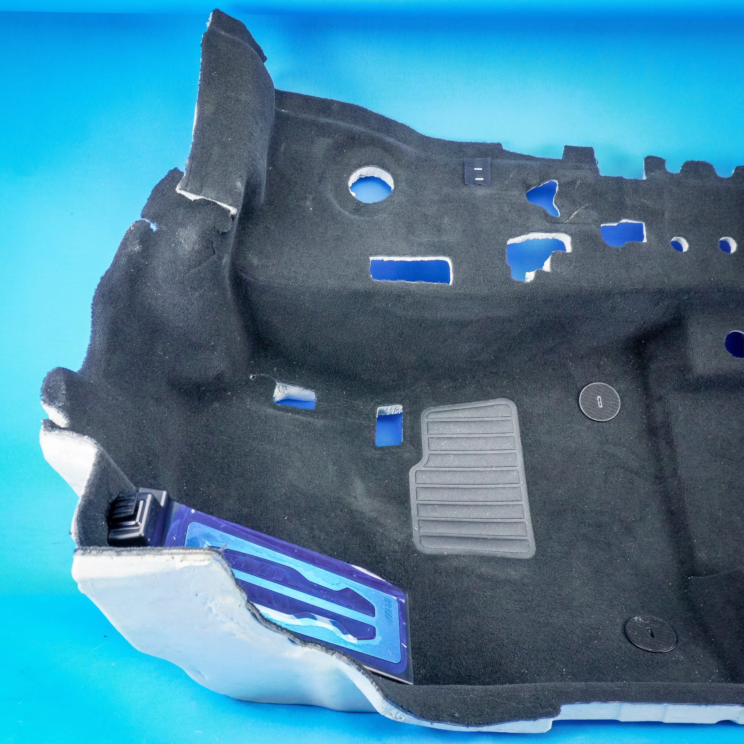 carpet front front left running board BMW X5 G05 m-packet 51478076339 8076339