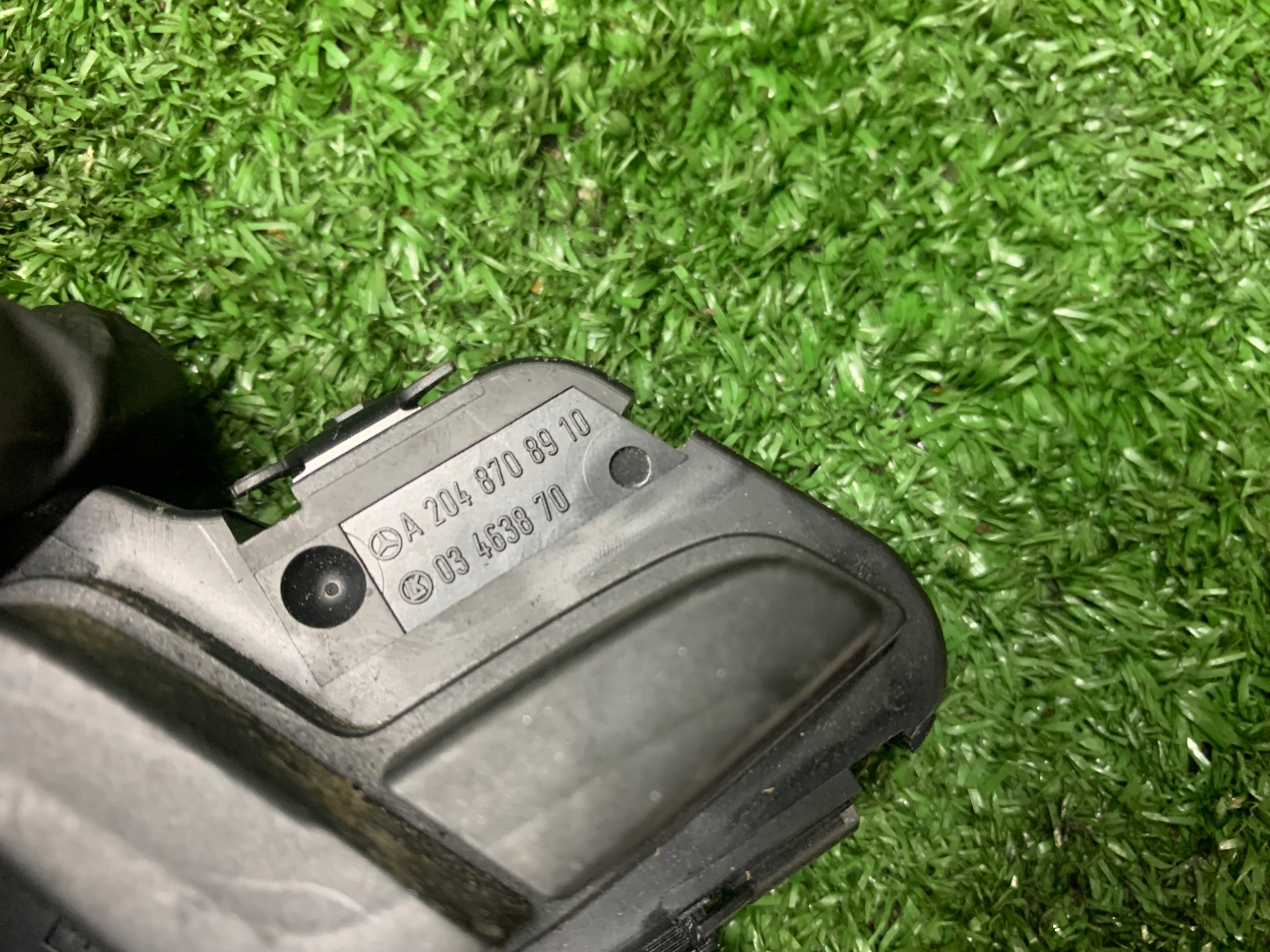 Mercedes W204 C207 Panel switch seat left a2048708910