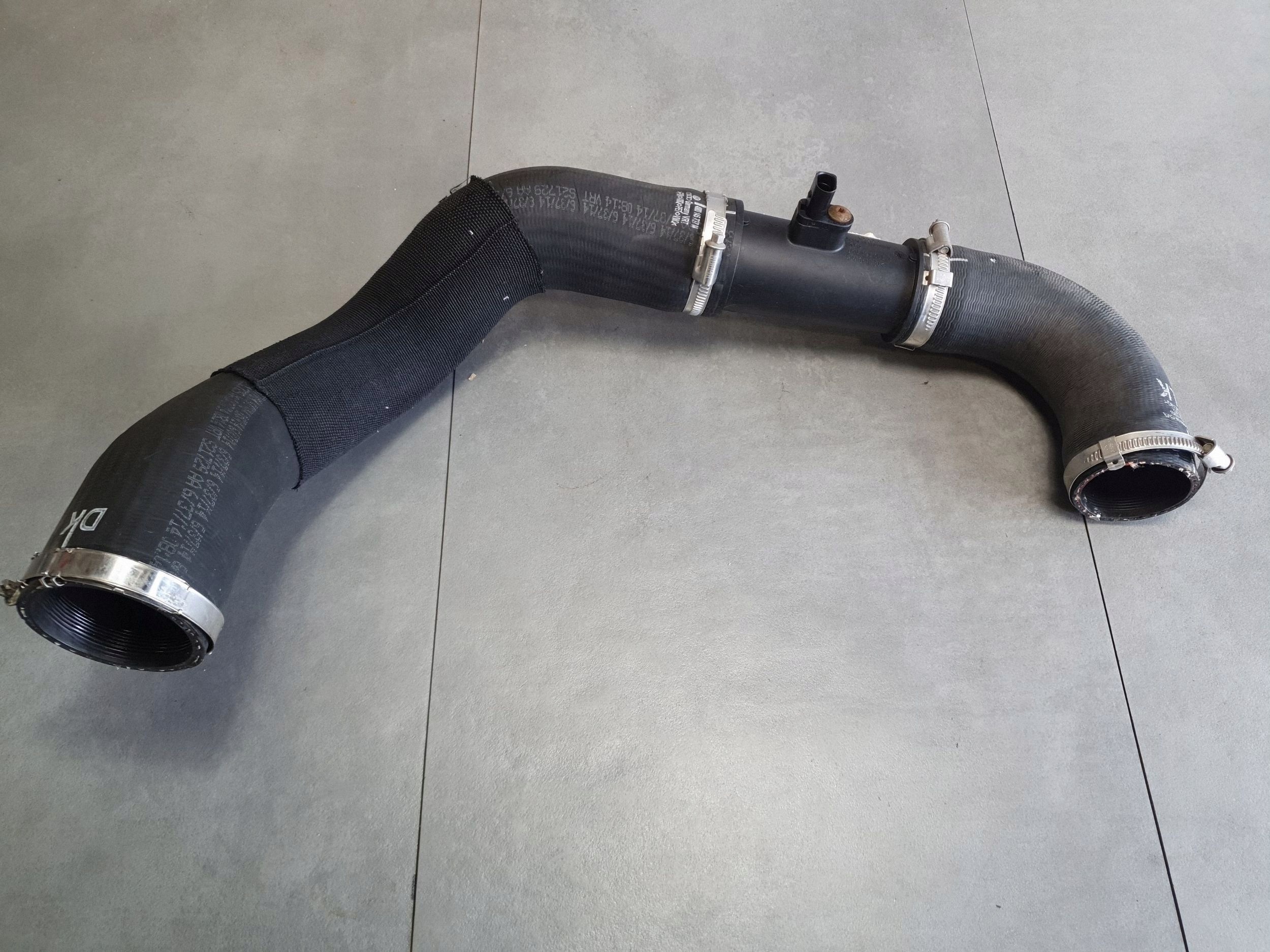 Audi Q7 4M hadice intercoolera trouba 4M0145737M 4M0145709G