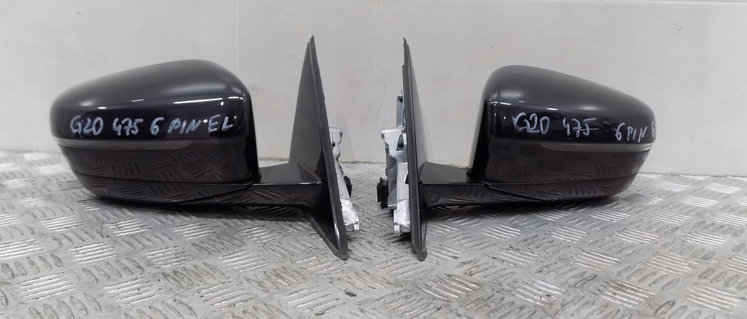 BMW 3 G20 G21 LUSTERKO PRAWE LEWE 475 6PIN SHADOW Strona zabudowy lewa prawa